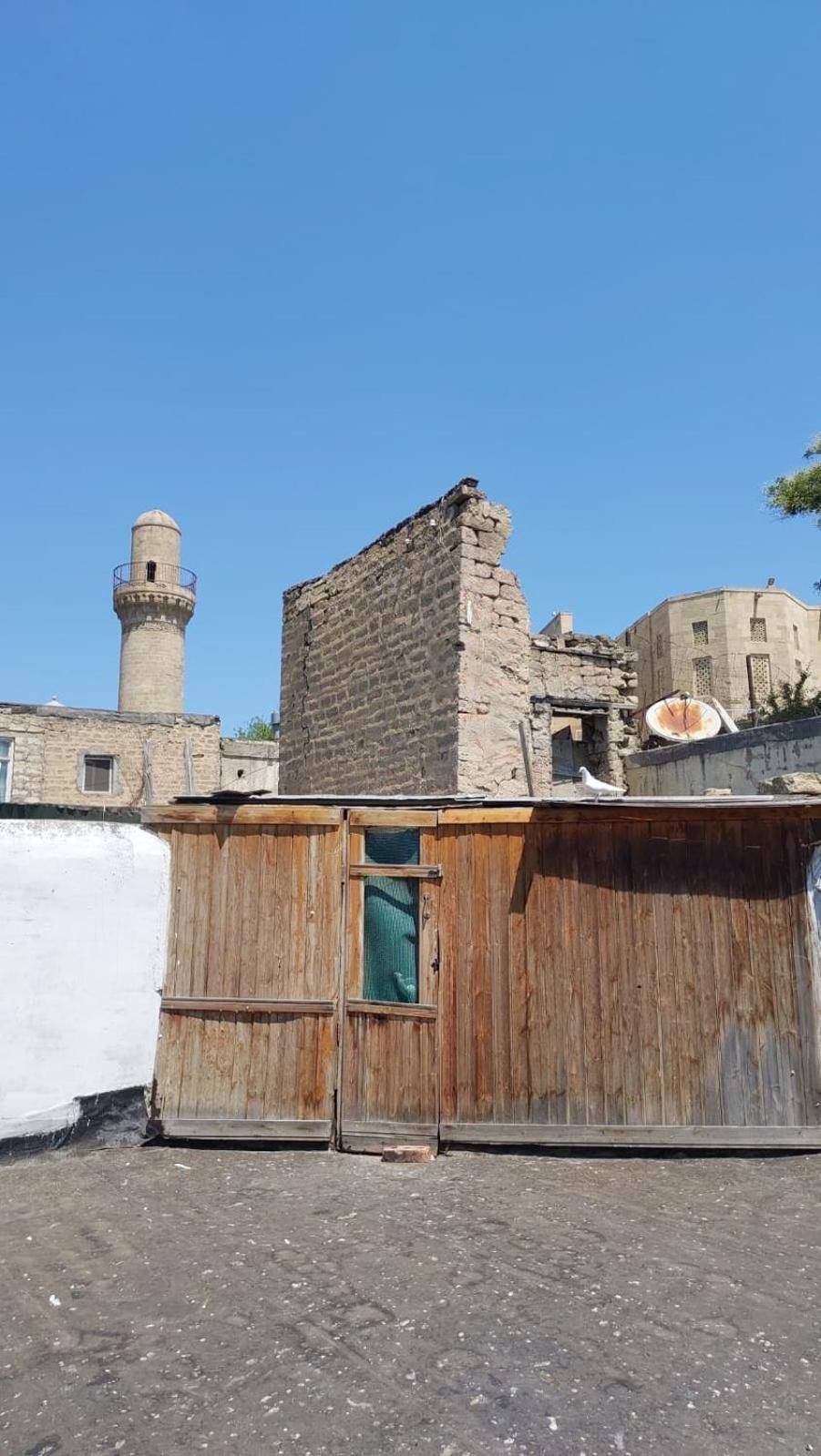OLD Gallery Hostel