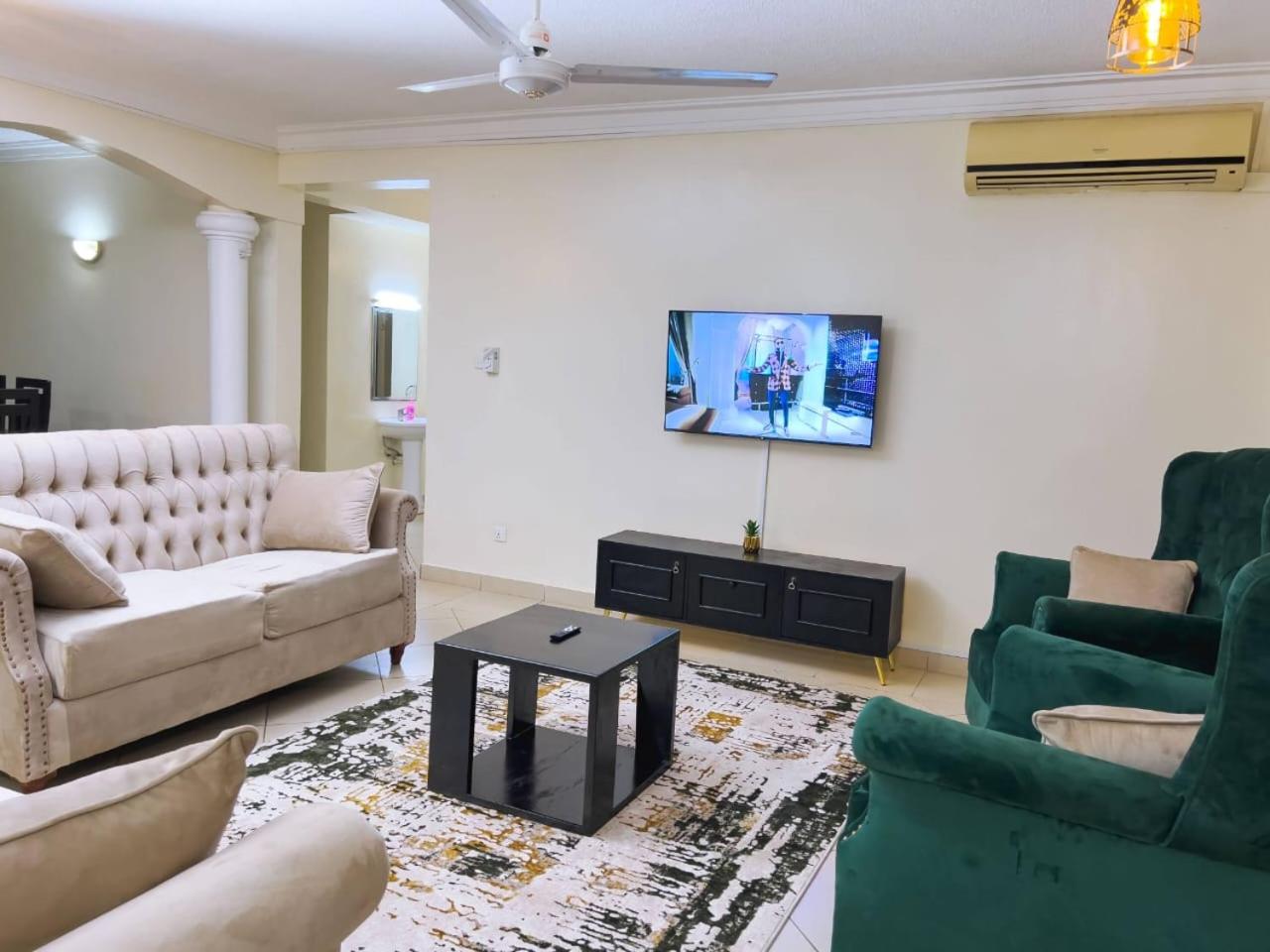 Gorgeous 3 bedroom behind Nyali City Mall view 4