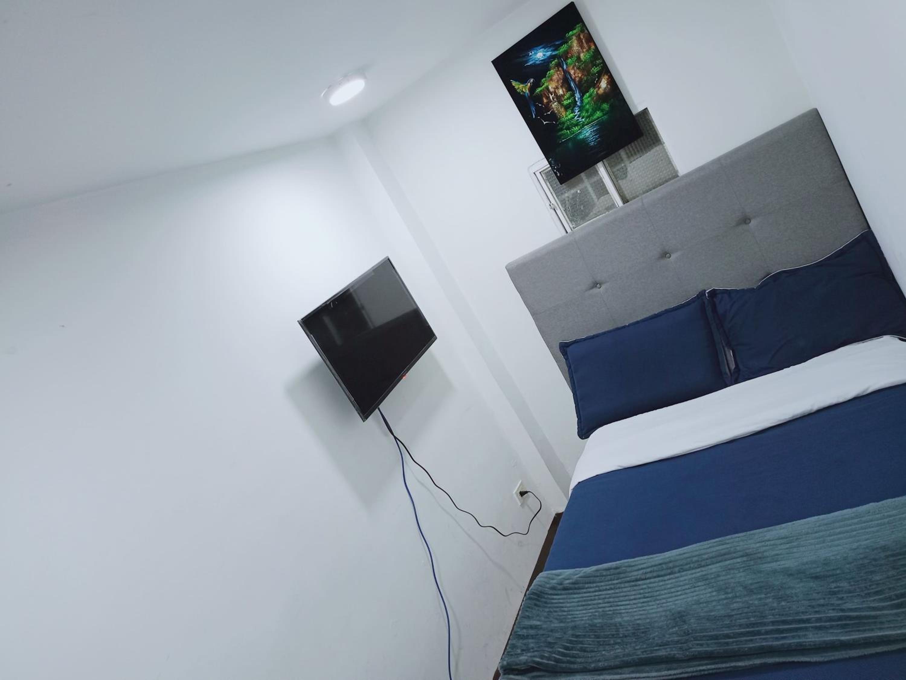 Usaquen Station Hostel - Property Image 28