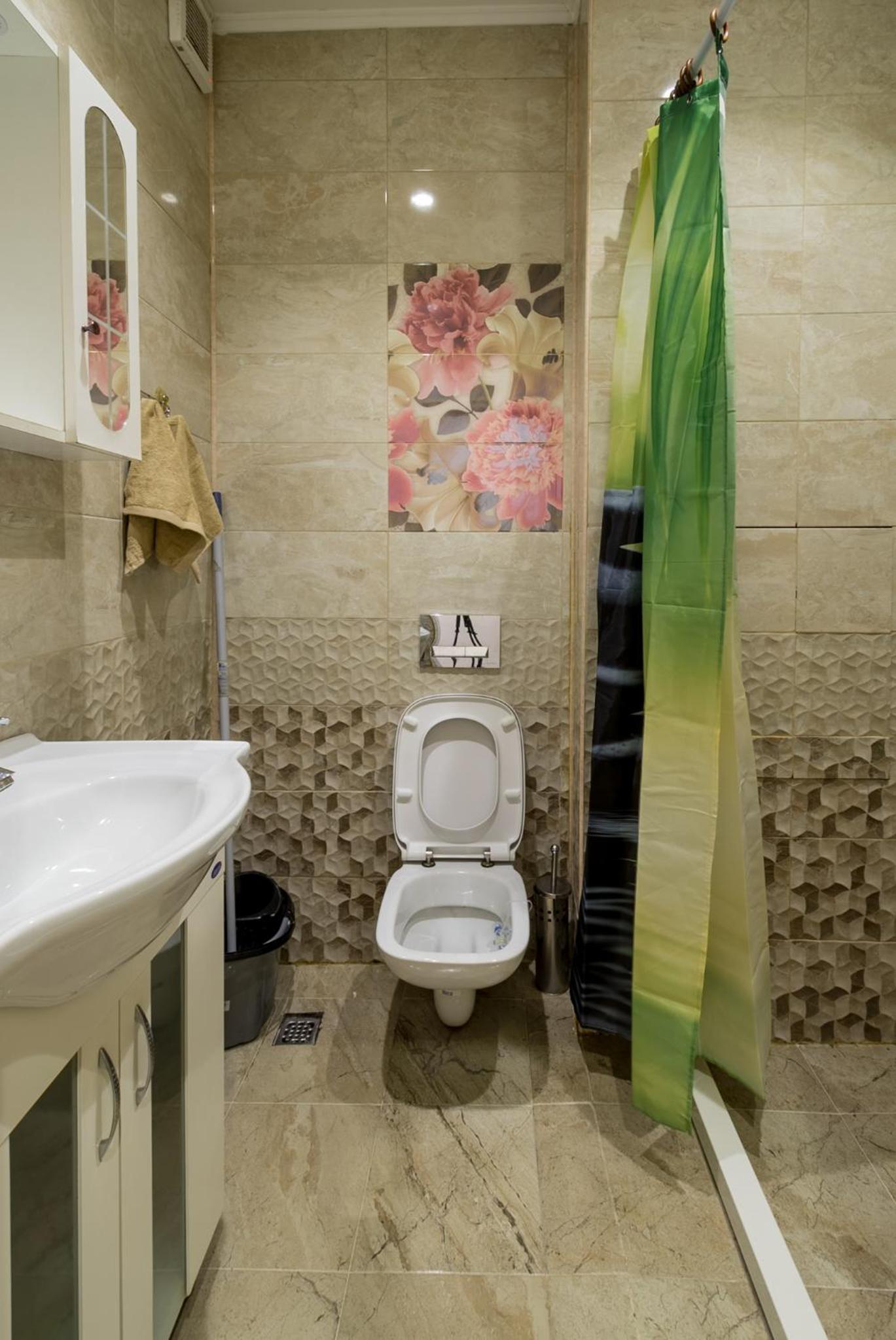 3BDR, Top Center Retreat, Sofia Heart, FREE Parking