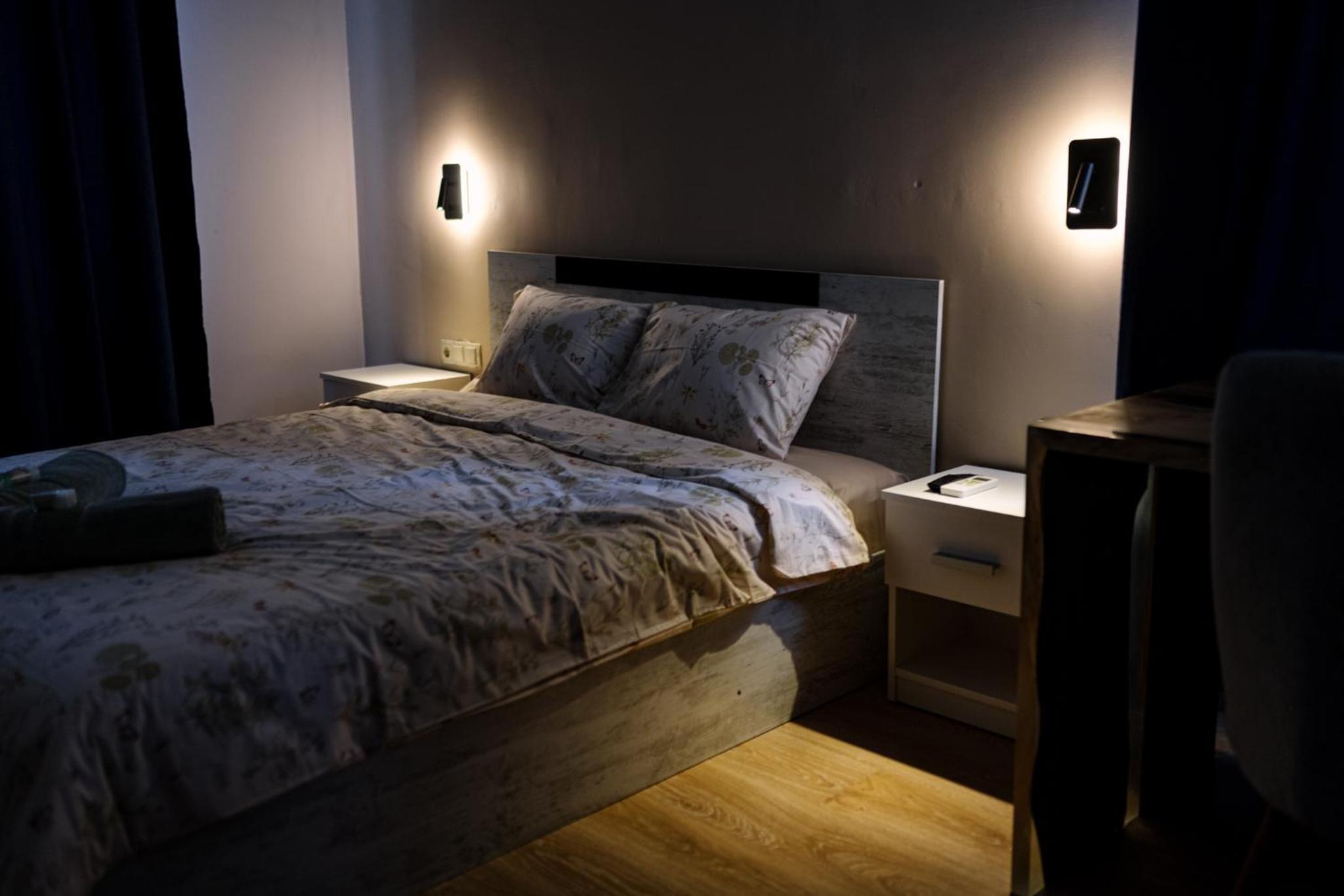 3BDR, Top Center Retreat, Sofia Heart, FREE Parking
