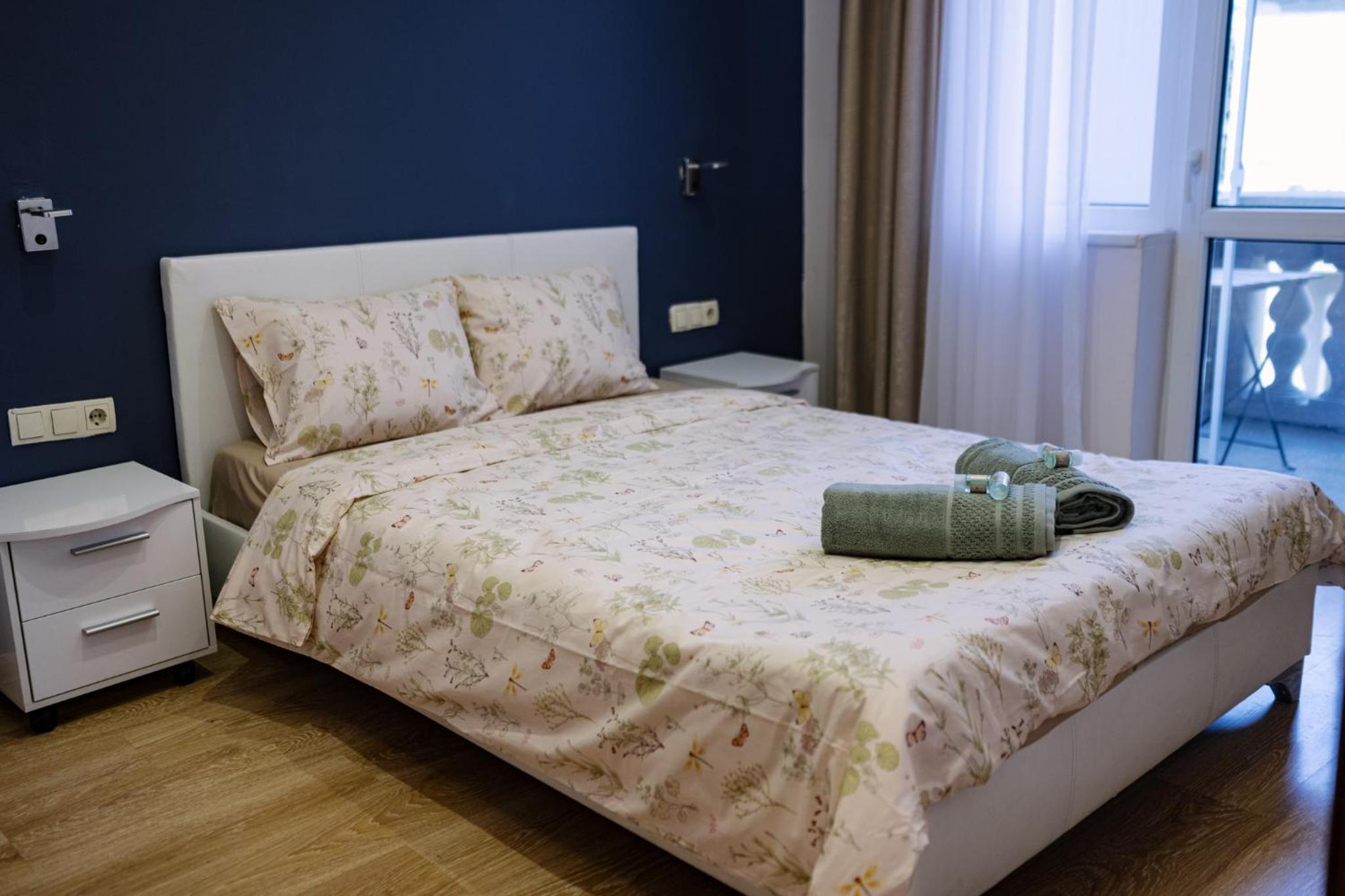 3BDR, Top Center Retreat, Sofia Heart, FREE Parking