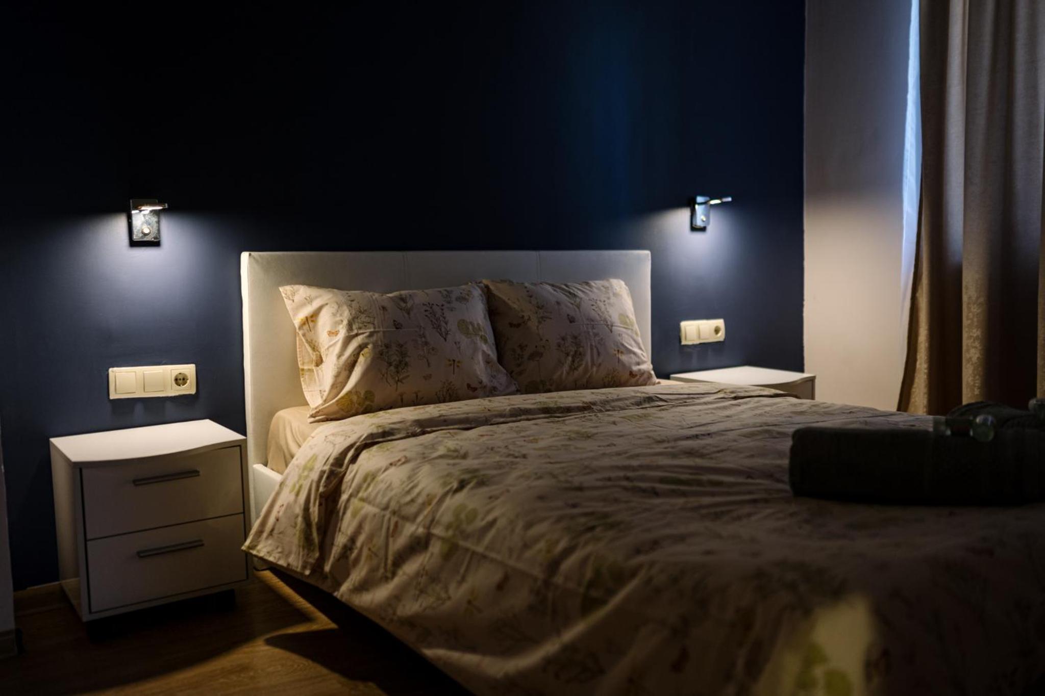 3BDR, Top Center Retreat, Sofia Heart, FREE Parking