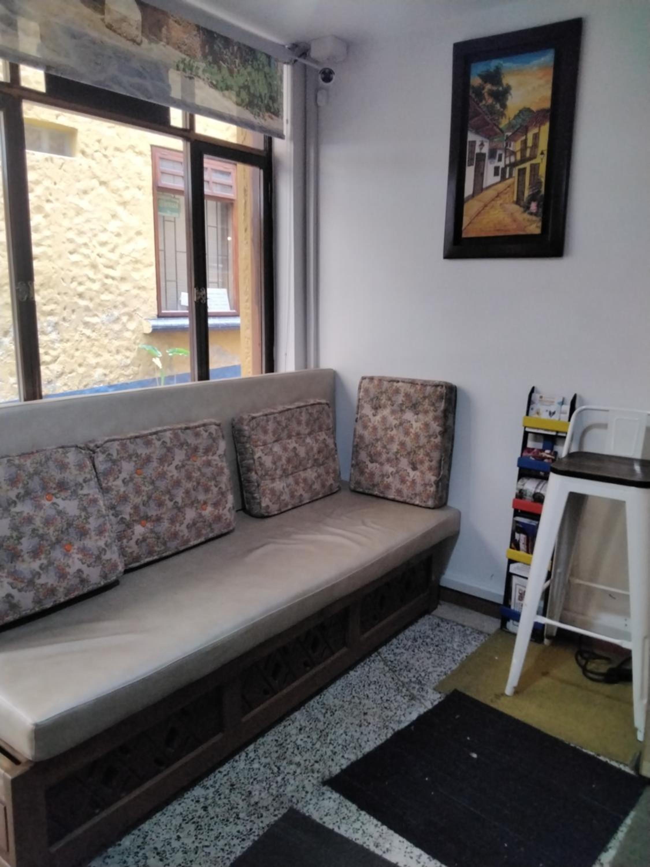 Usaquen Station Hostel - Property Image 49