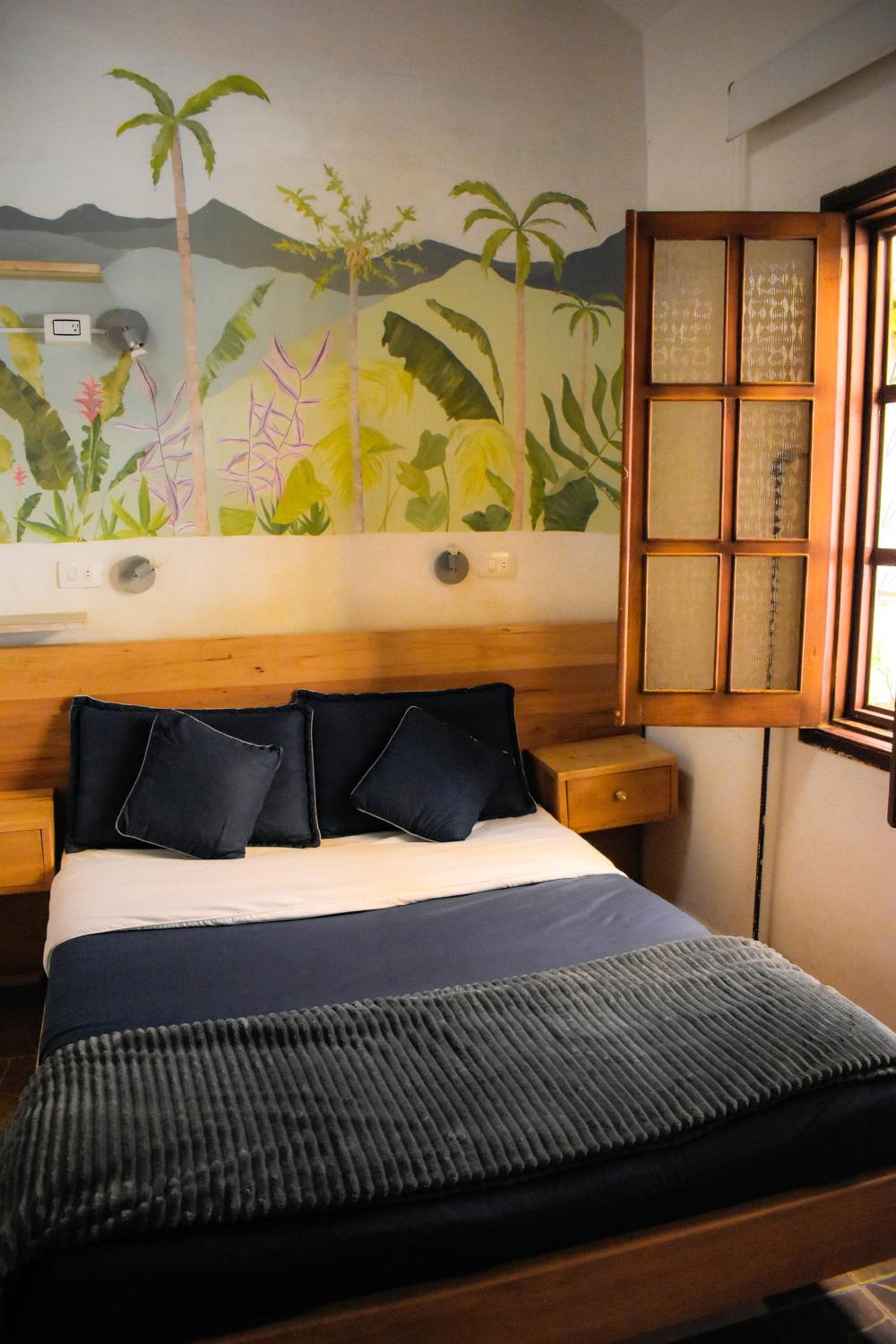 Usaquen Station Hostel - Property Image 45