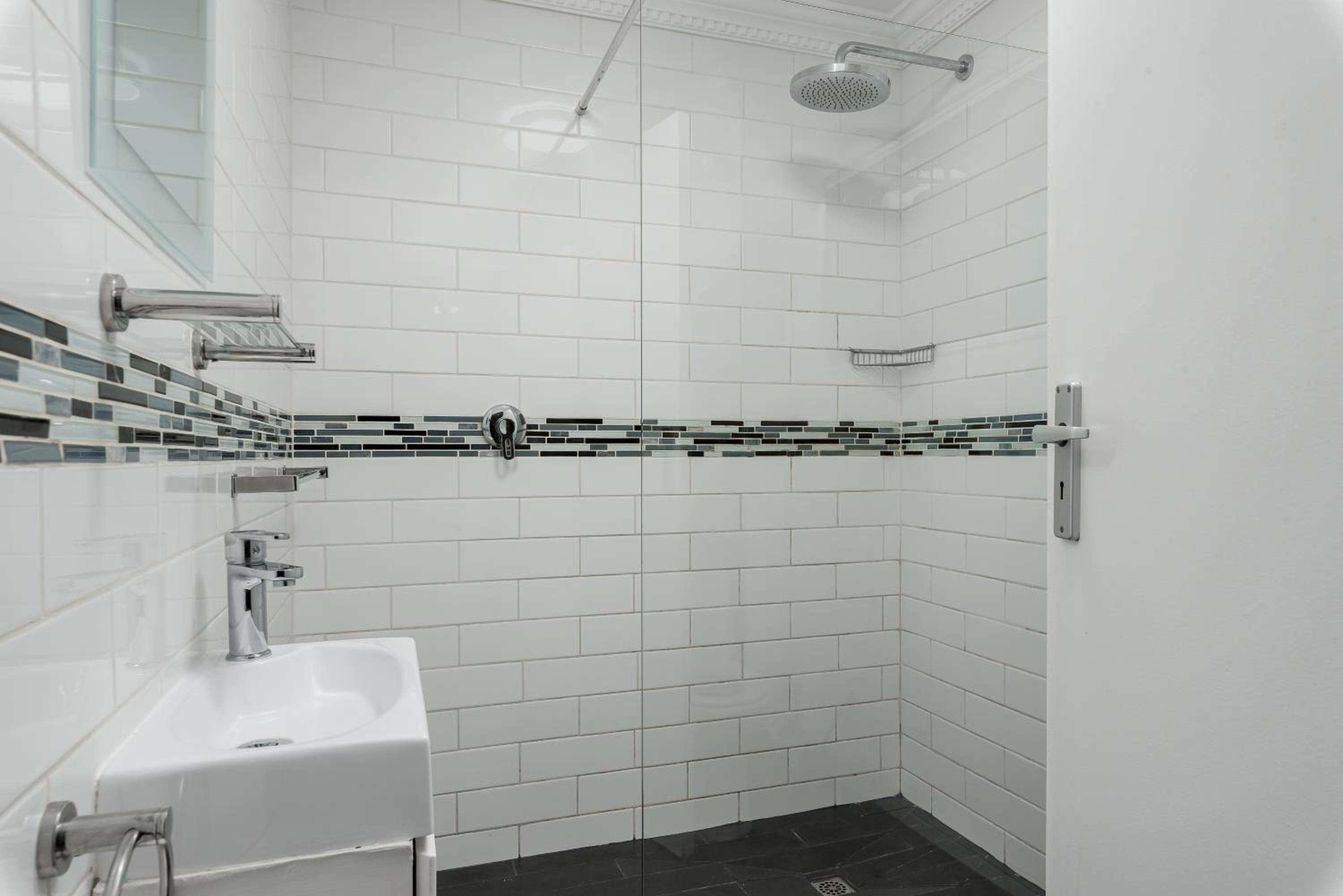 Photo 51