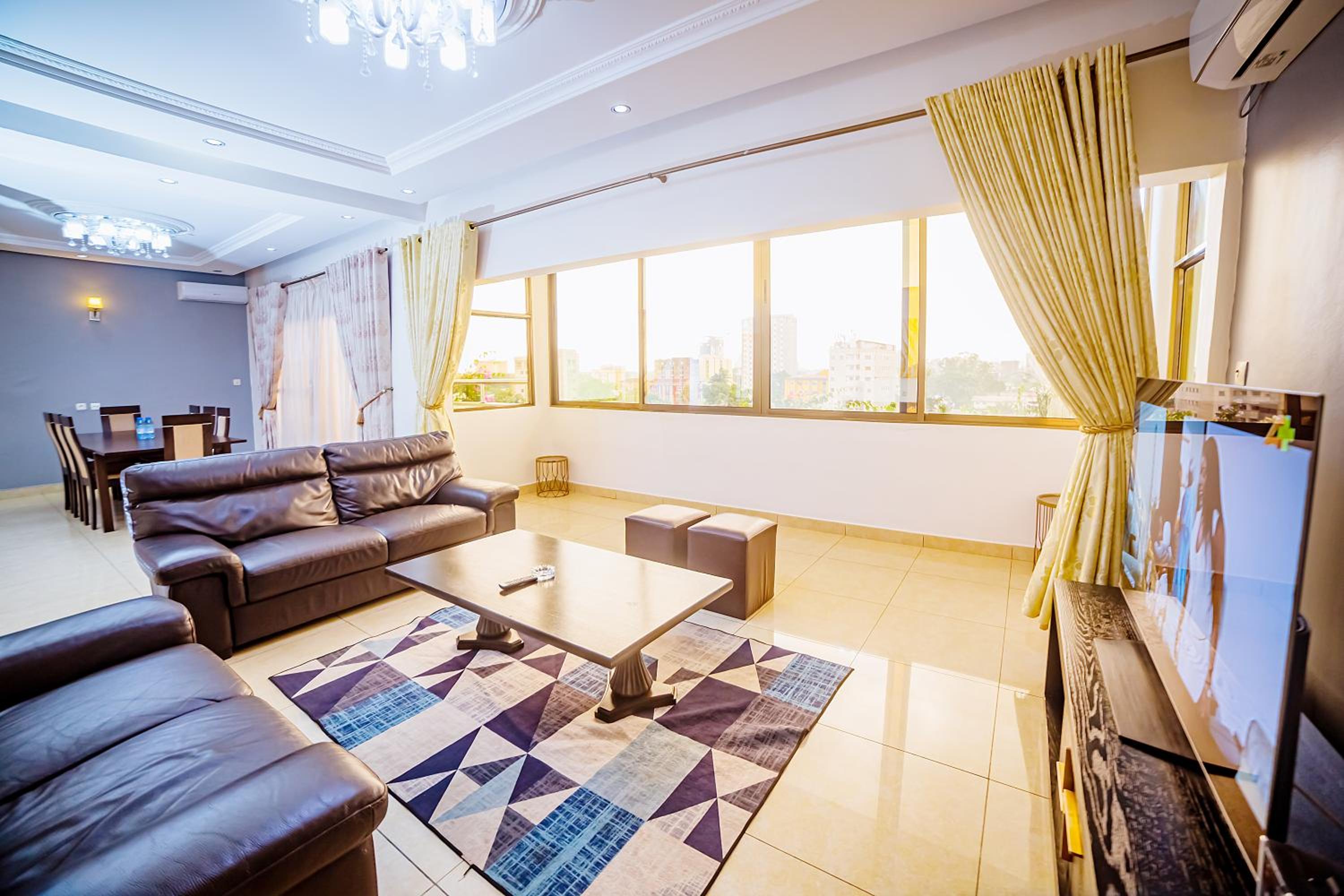 LOUMIA RESIDENCY BONAPRISO