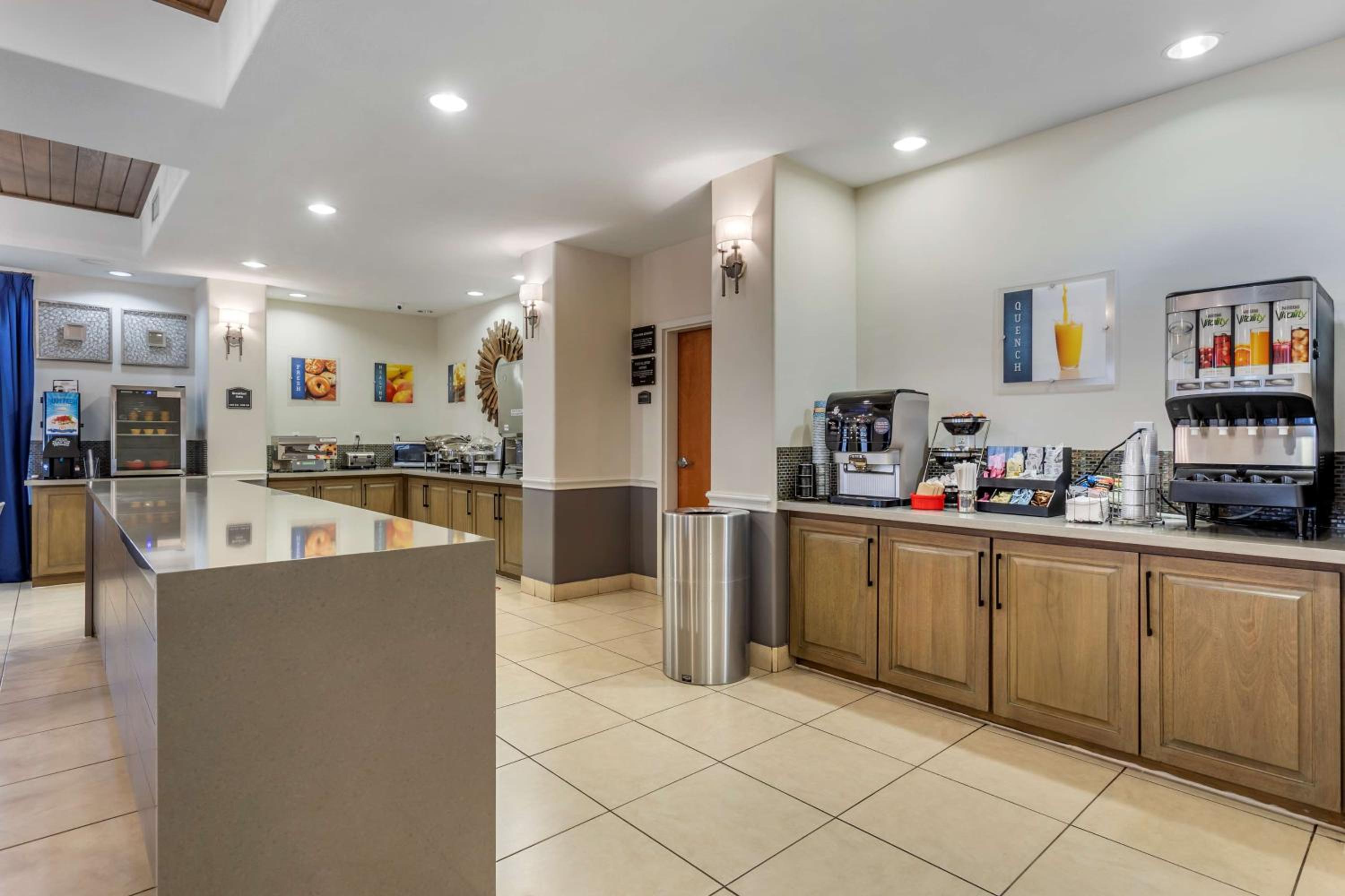 Best Western Sugar Land - Richmond - Property Image 2
