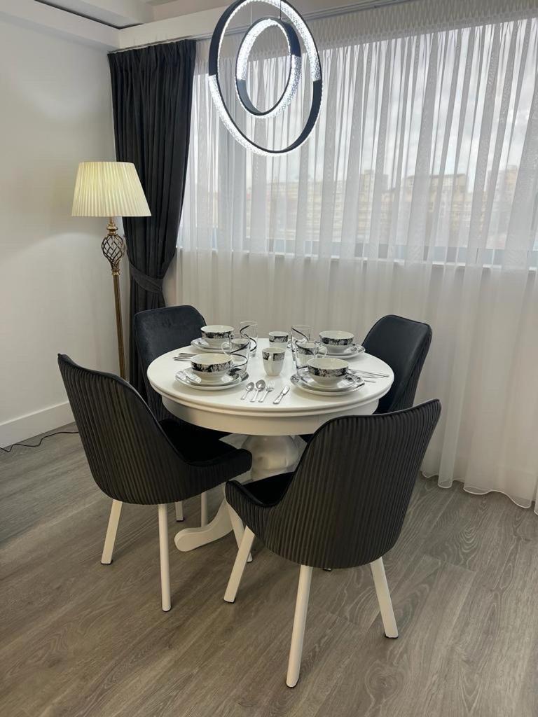 Luxury 1 bedroom Avanera SV