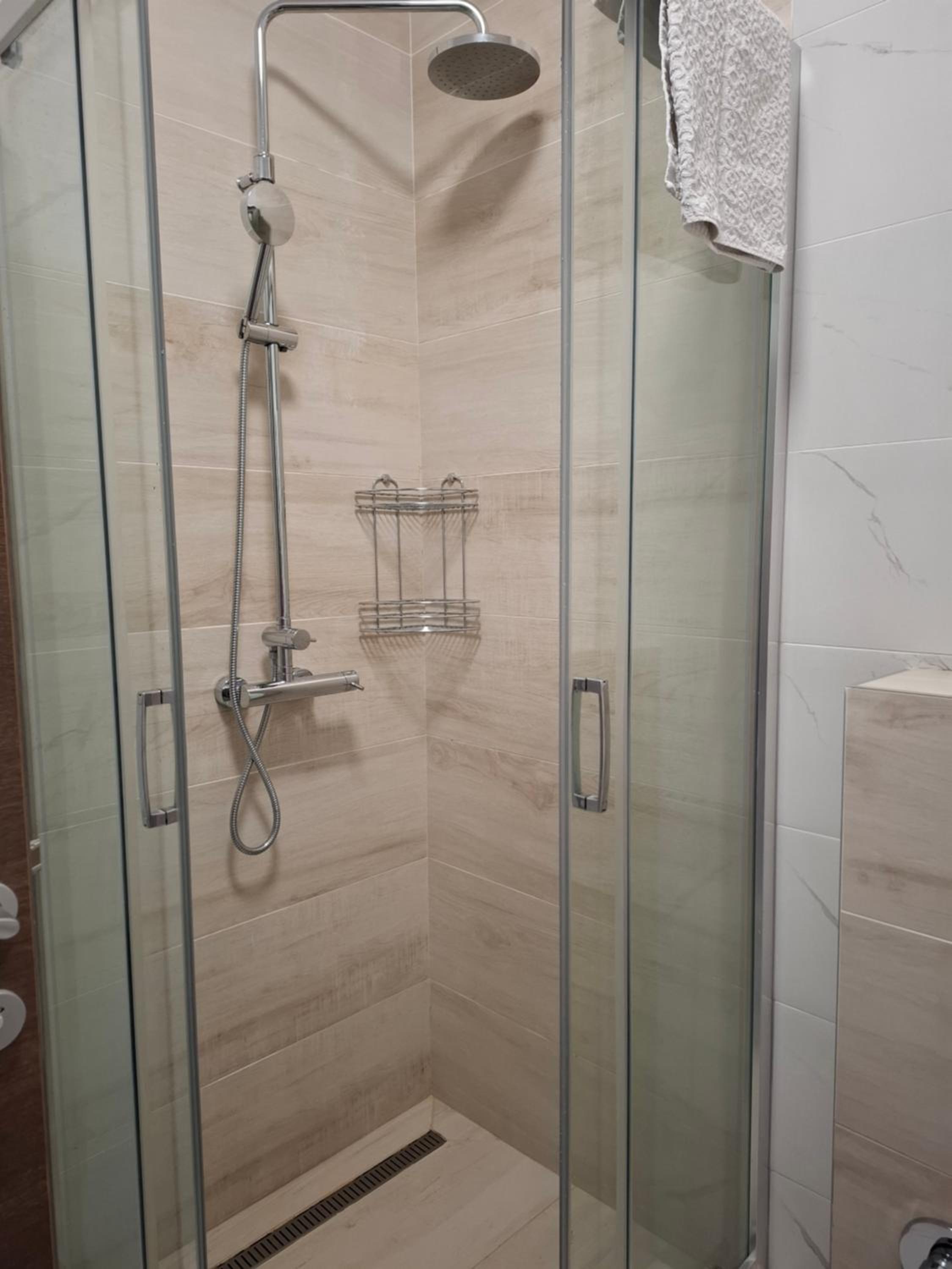 Blue Minimalist Bulevar