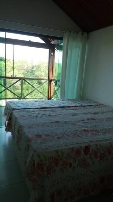 Excelente casa equipada em condomínio em Gravatá
