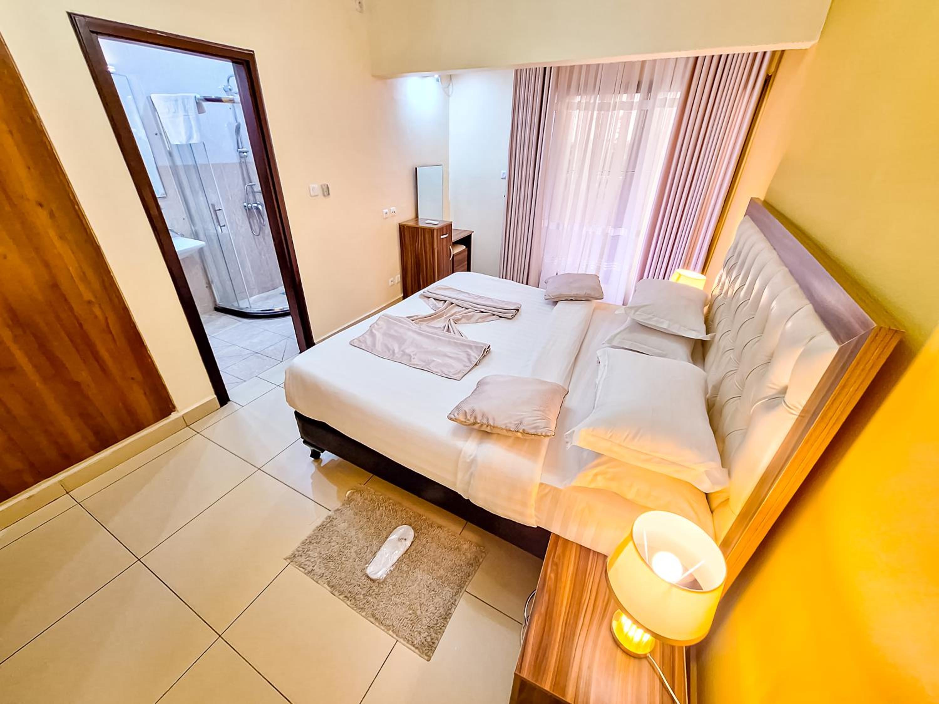 LOUMIA RESIDENCY BONAPRISO