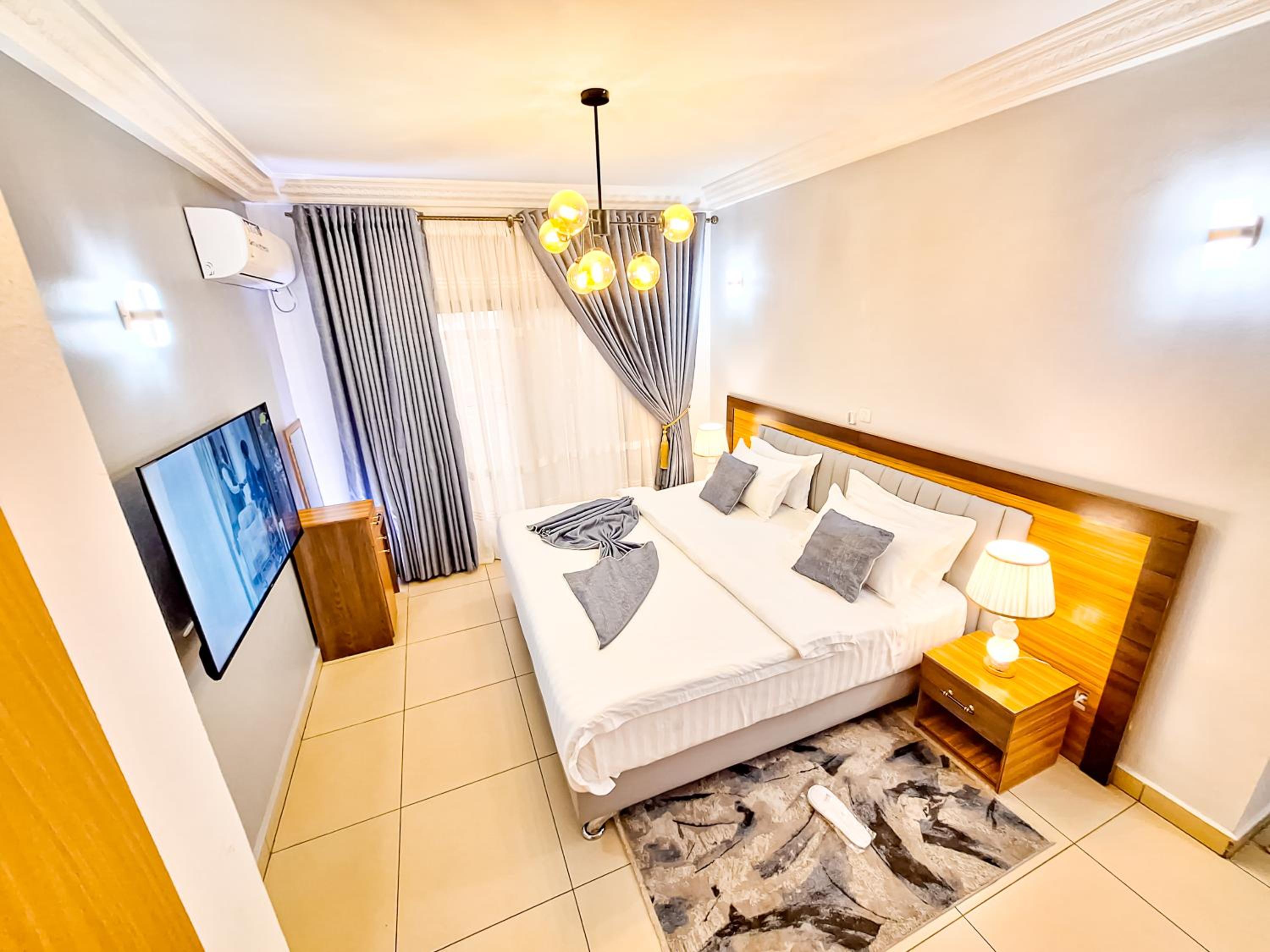 LOUMIA RESIDENCY BONAPRISO