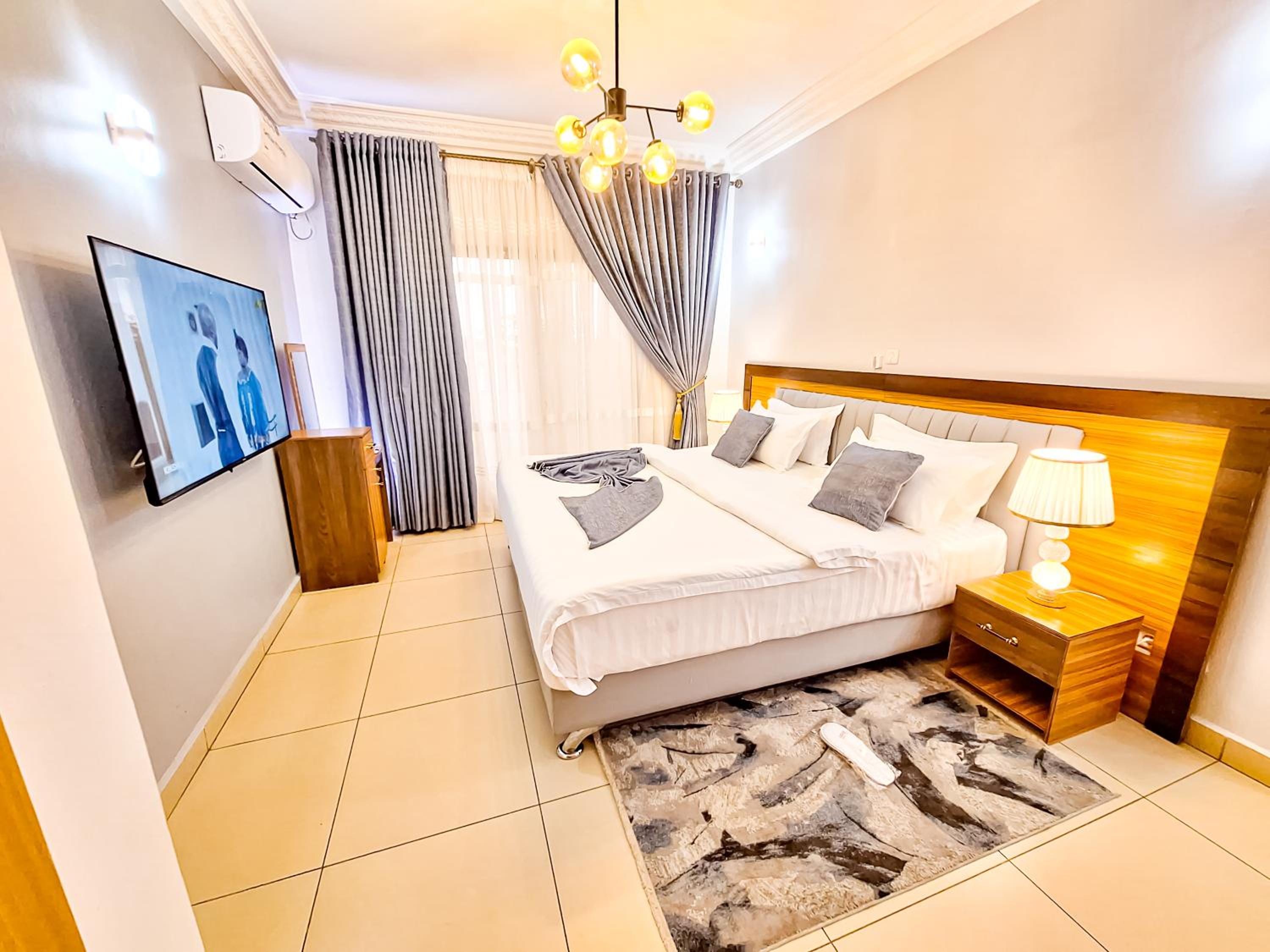 LOUMIA RESIDENCY BONAPRISO