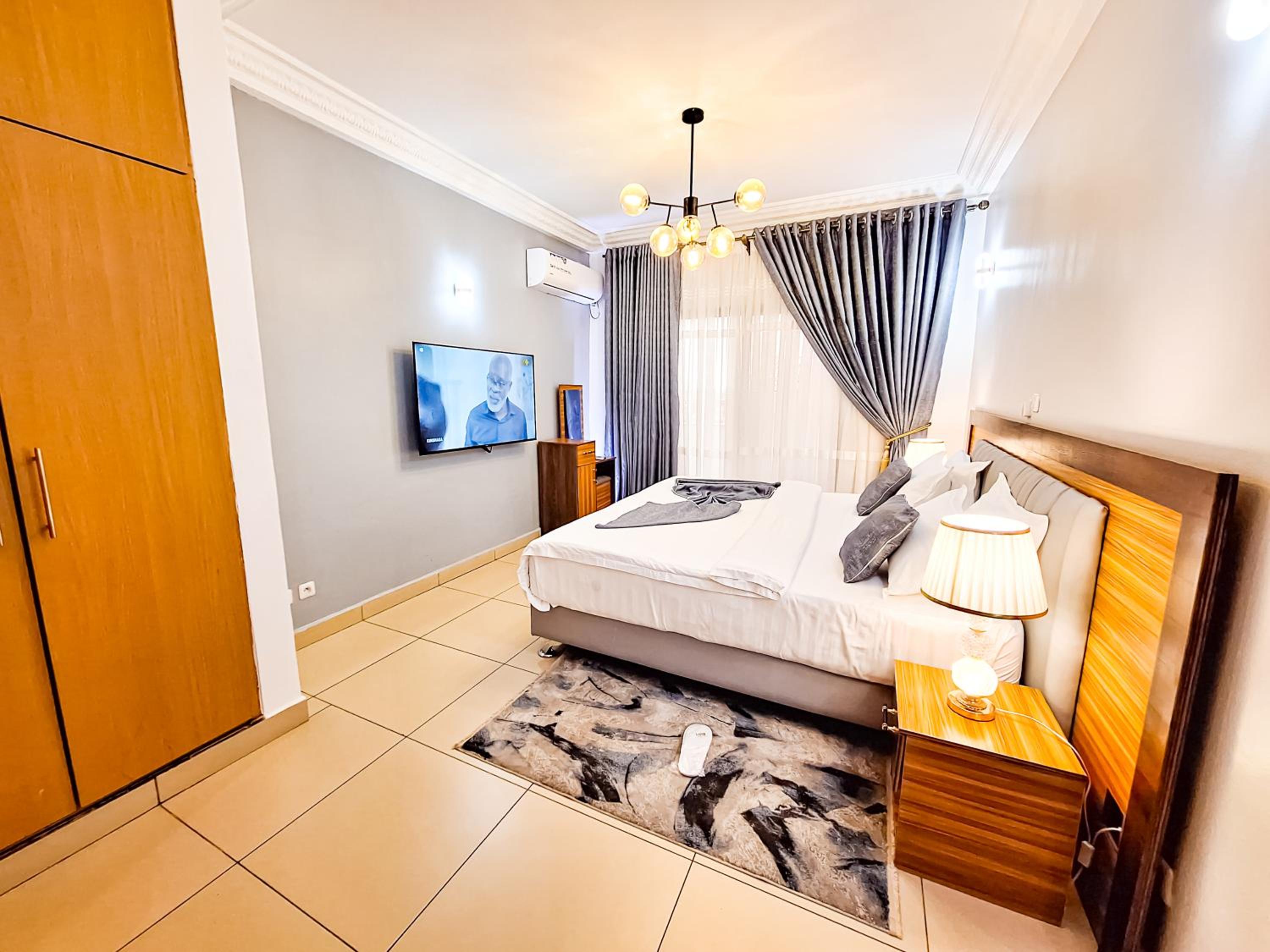 LOUMIA RESIDENCY BONAPRISO