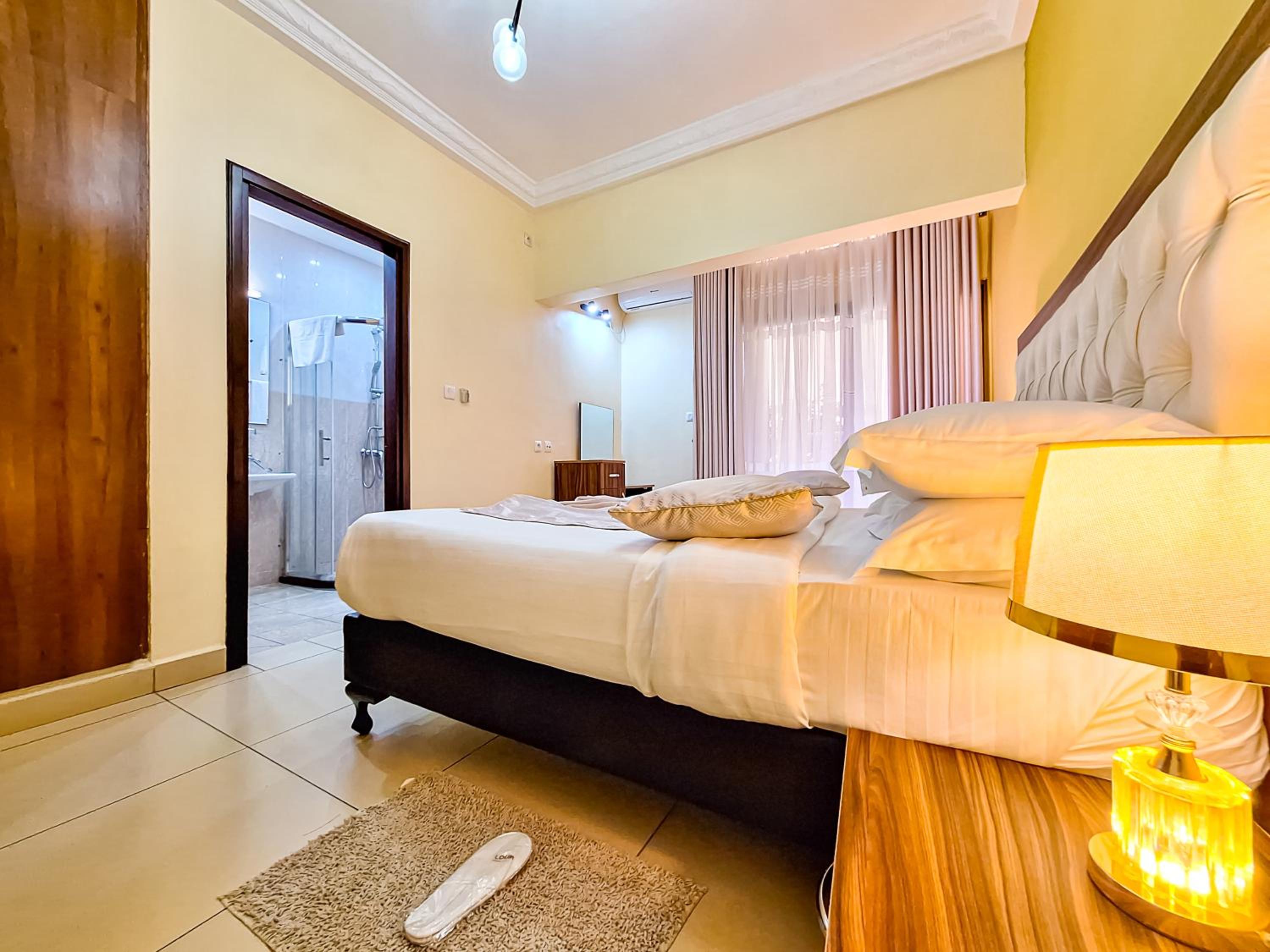 LOUMIA RESIDENCY BONAPRISO
