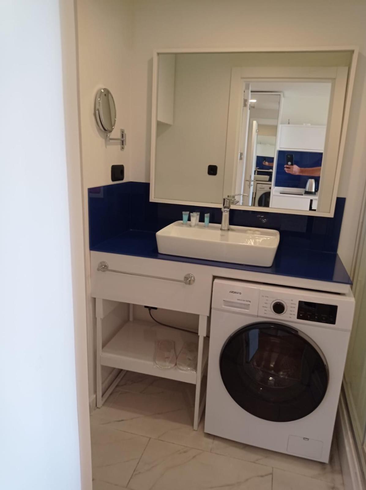 Orbi City C bl 2 room