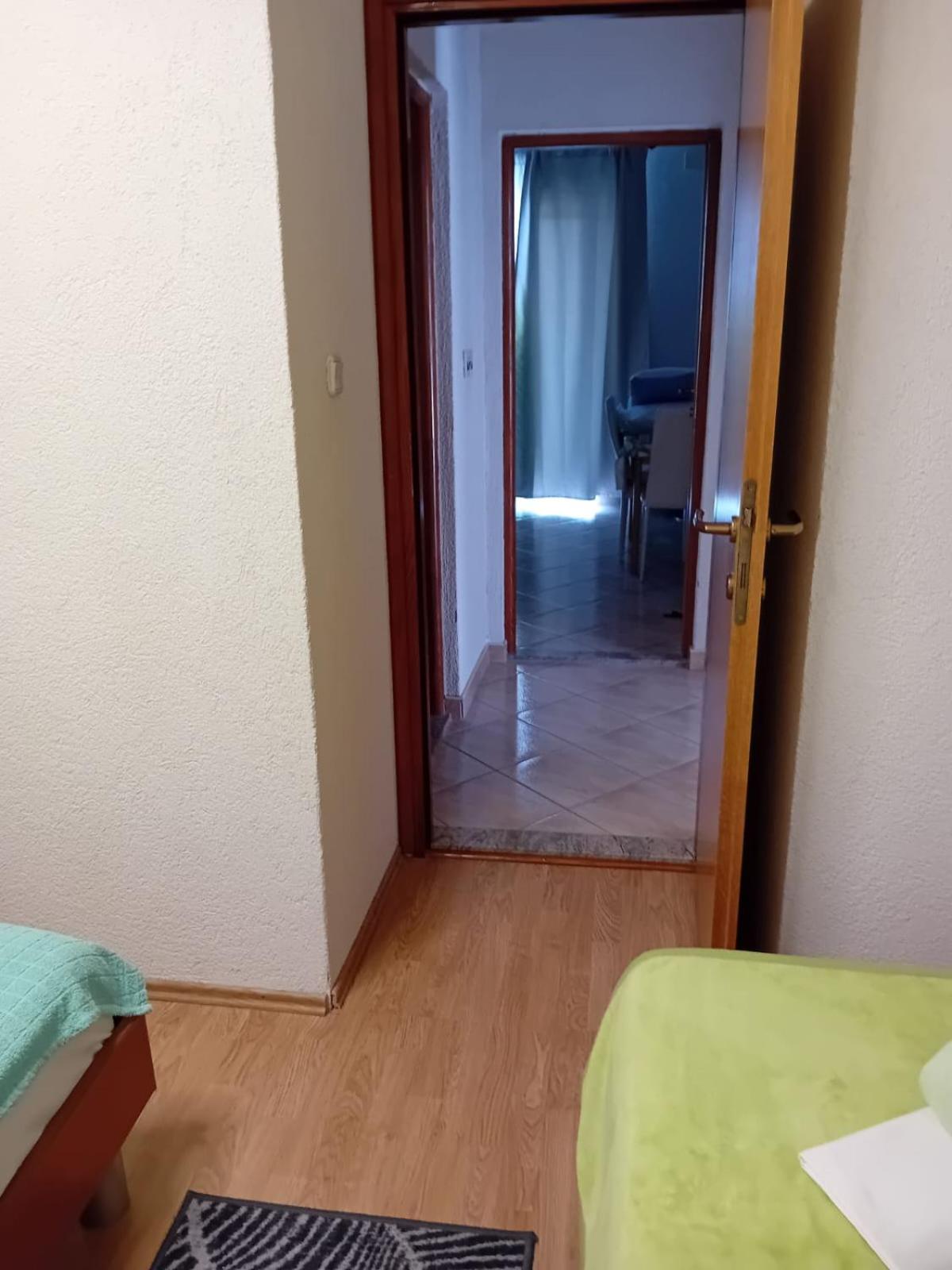 Photo 34