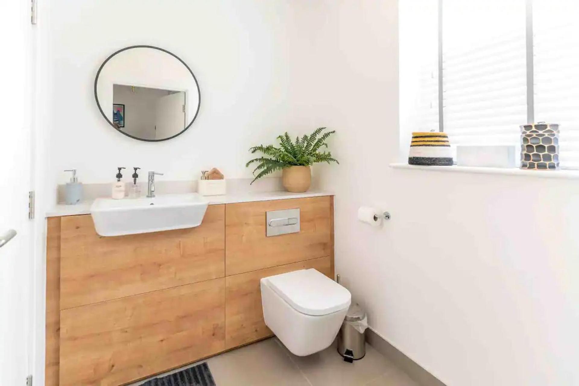London Oasis - Spacious 4 Bedroom House