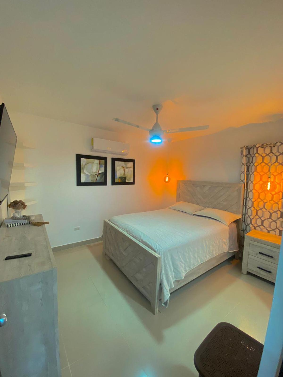 Hermoso conjunto residencial con piscina