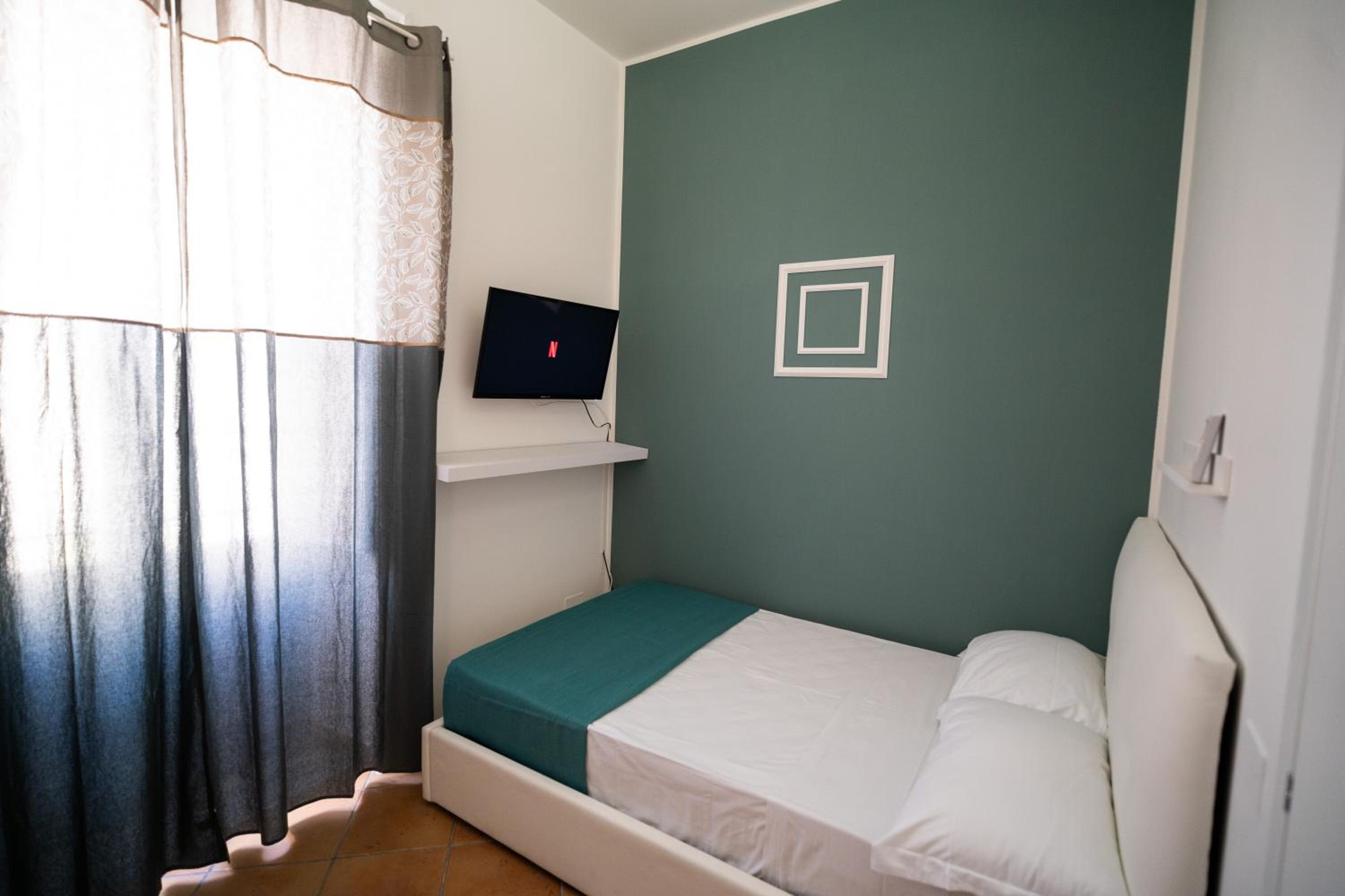 Morant Guest Room