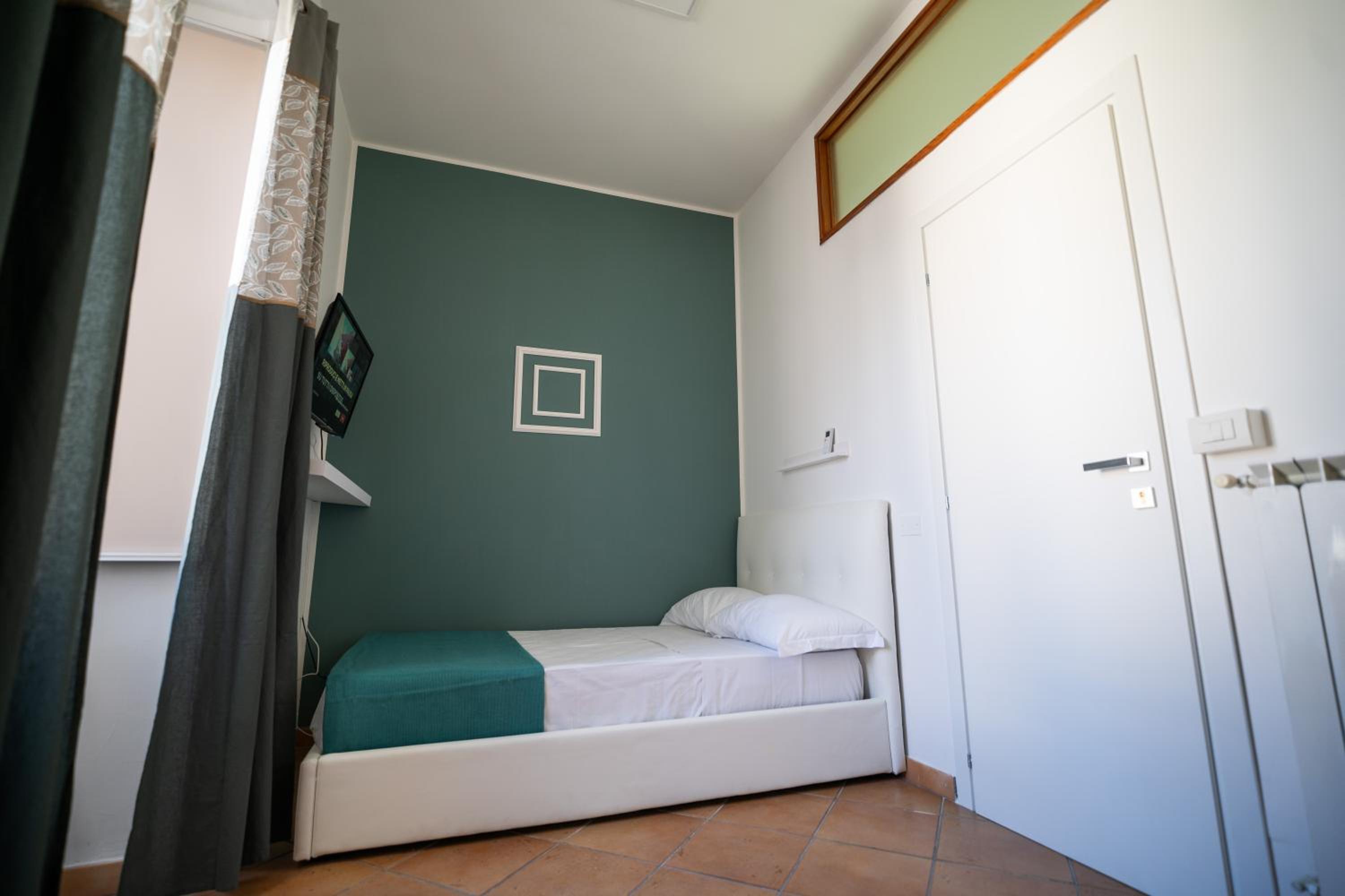 Morant Guest Room