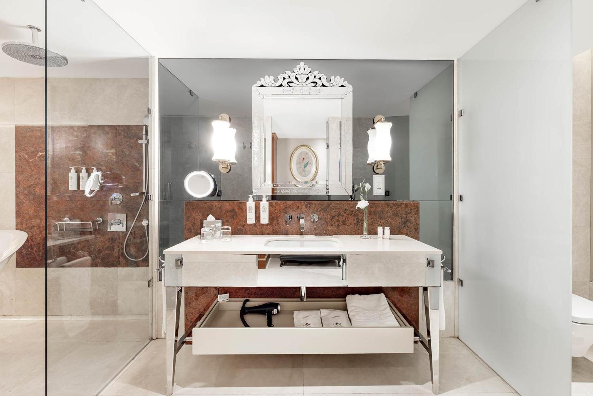 CVK Park Bosphorus Hotel Istanbul - Image 173