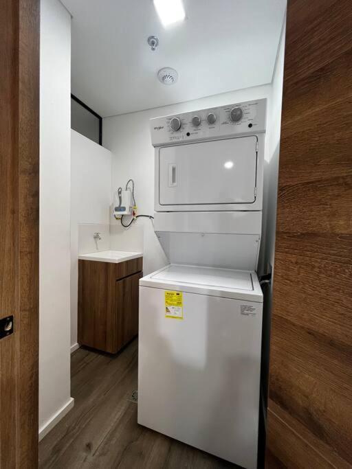 Outstanding and wide apartment with work station