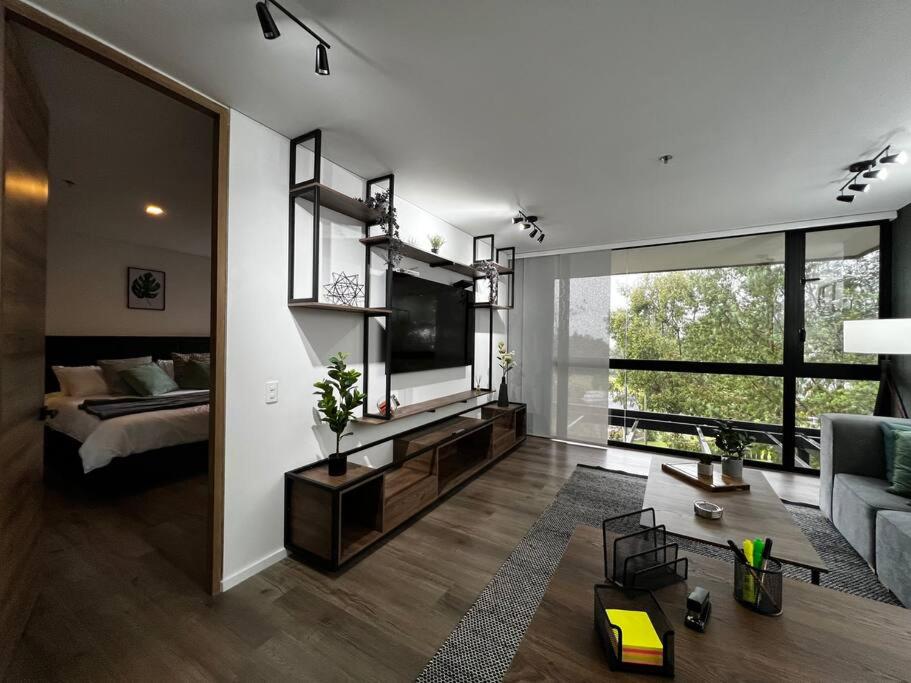 Outstanding and wide apartment with work station