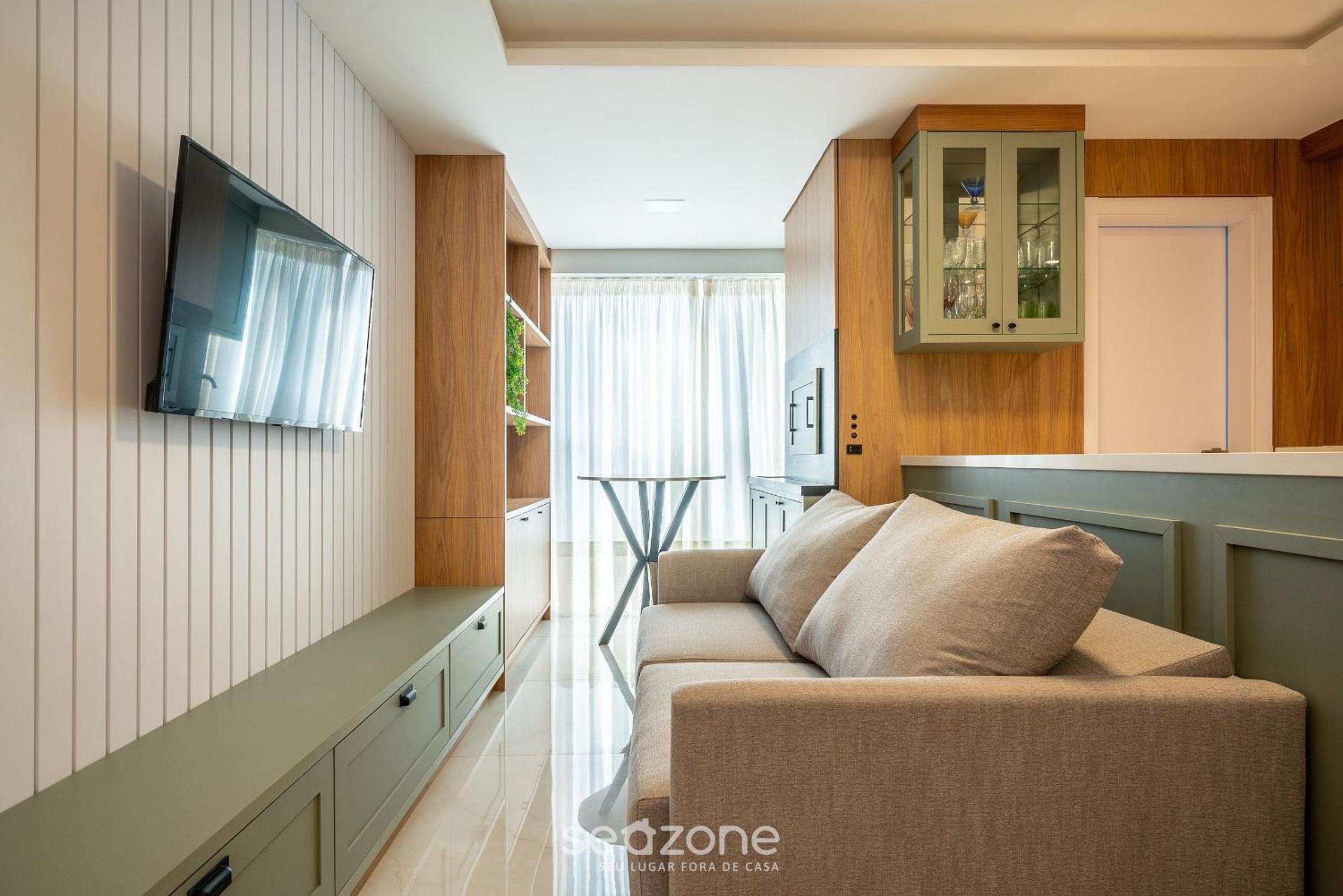 Modern apt w/sea view in Porto Belo SC MRE801