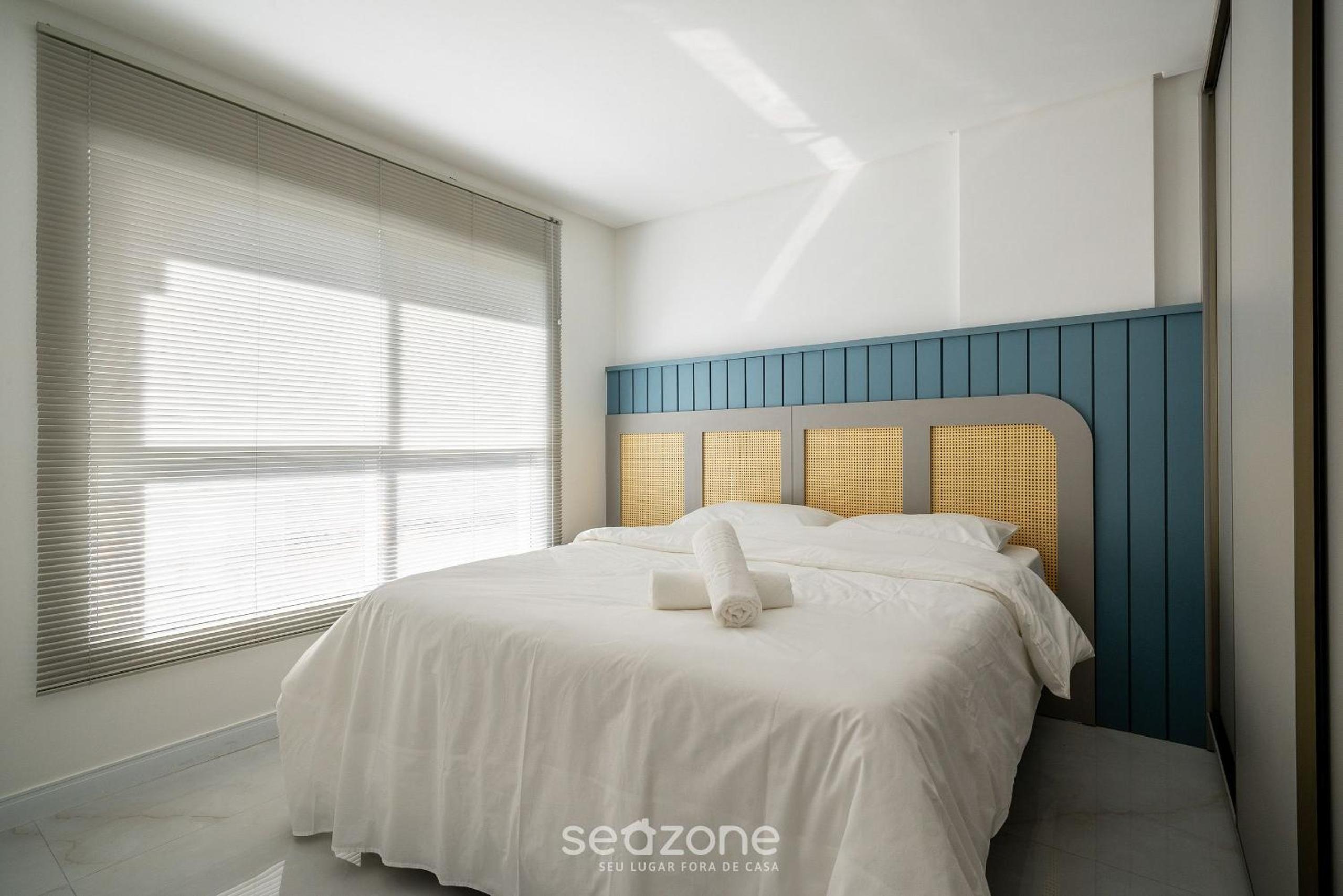 Modern apt w/sea view in Porto Belo SC MRE801