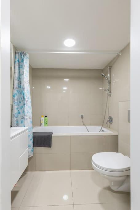 Venus Apartments - Broadway II