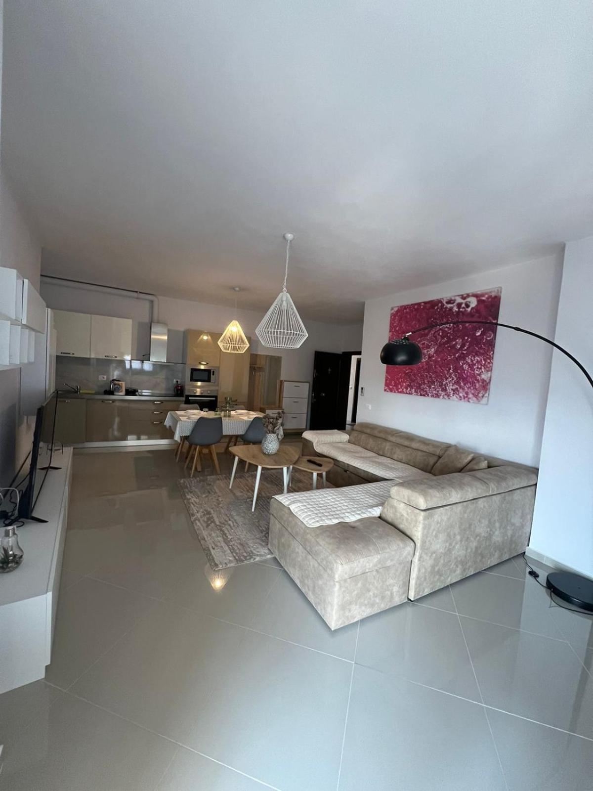 Saranda View Apartment