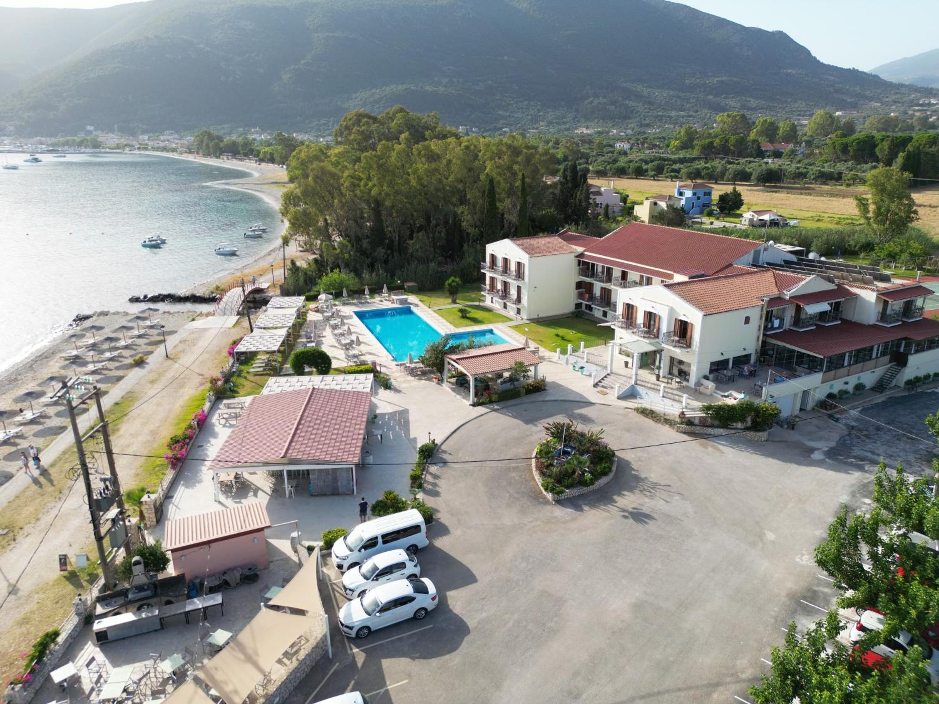Hotel Sami Beach Hotel - Image 1