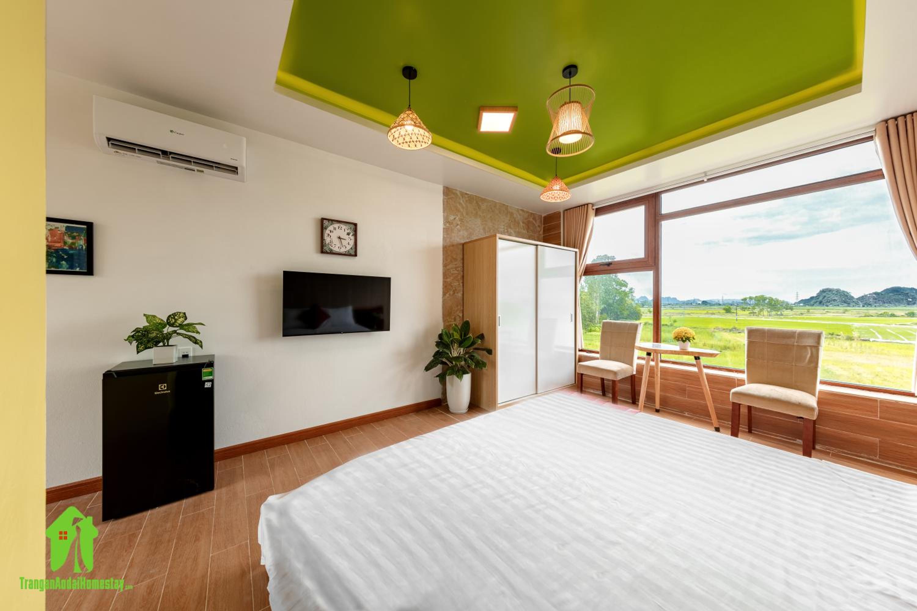 Room in House - Trang An Ao Dai Homestay - Double room with field view and private bathroom view 3