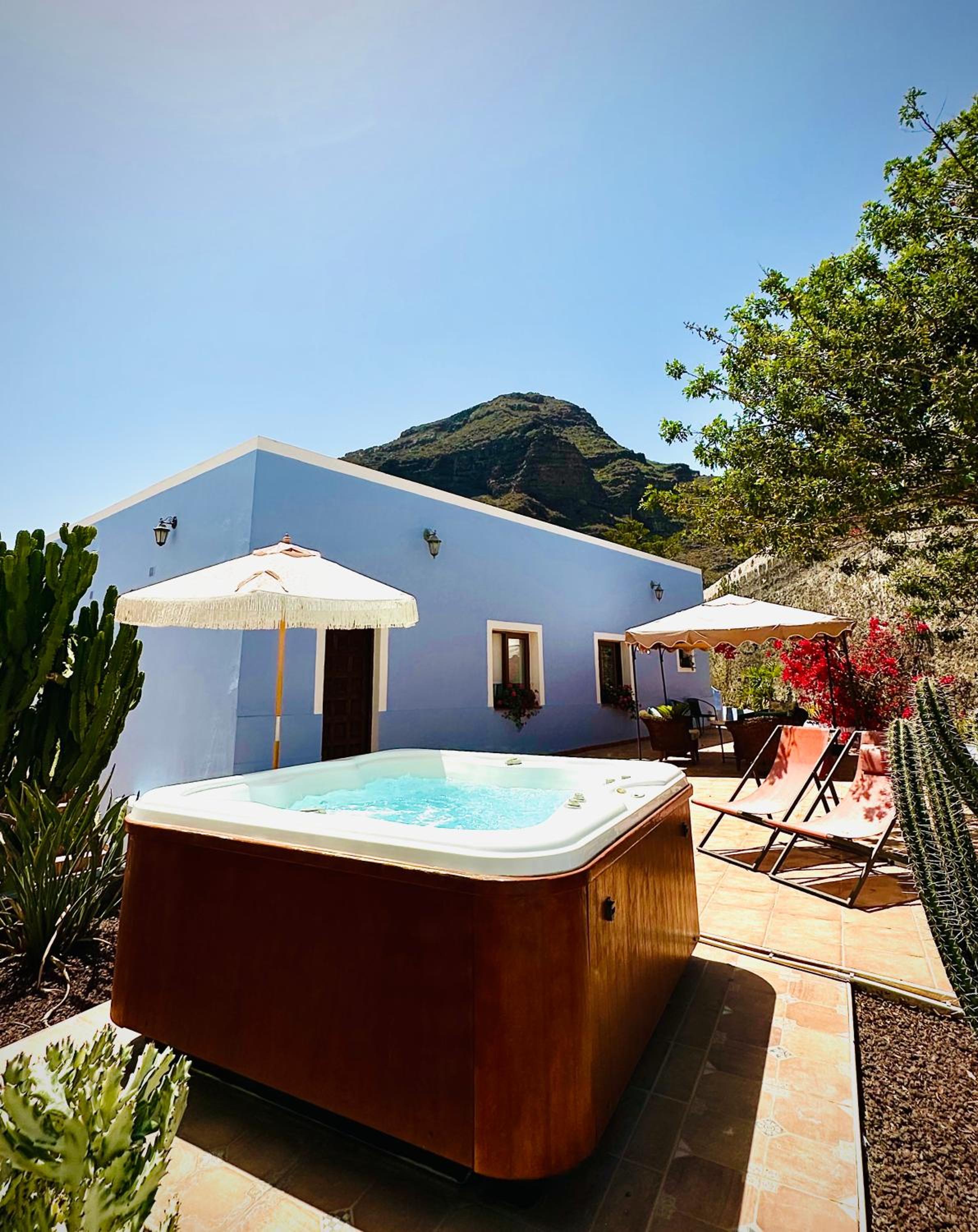 Hotel Casa Regina Tenerife - Image 1