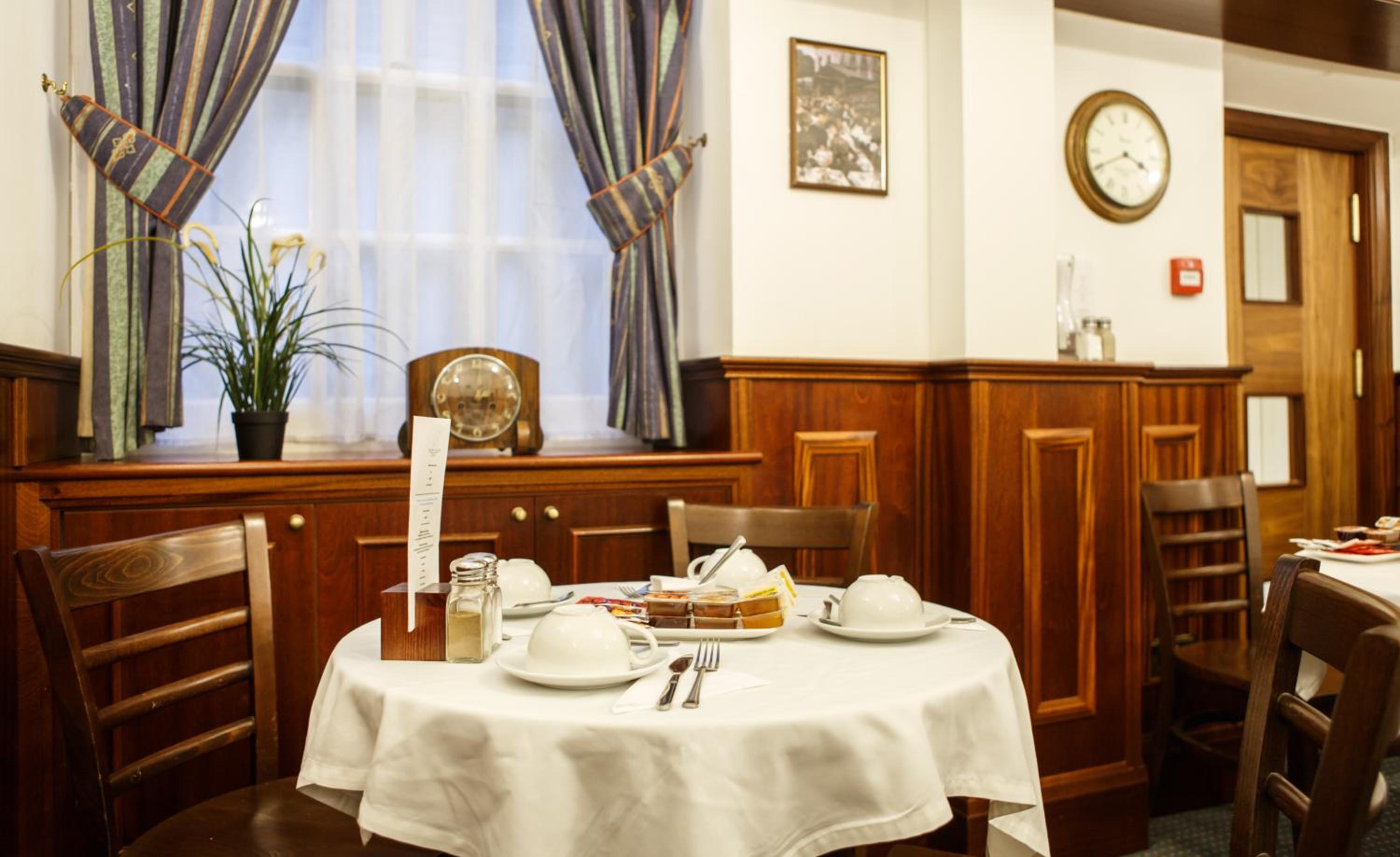 restaurant