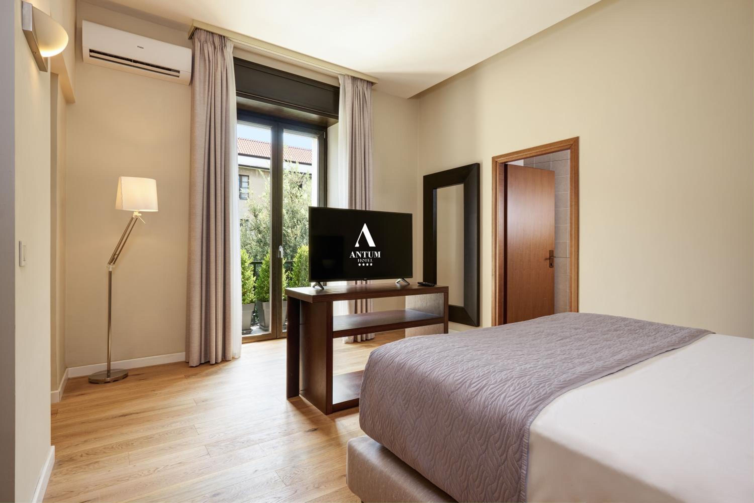 Antum Hotel