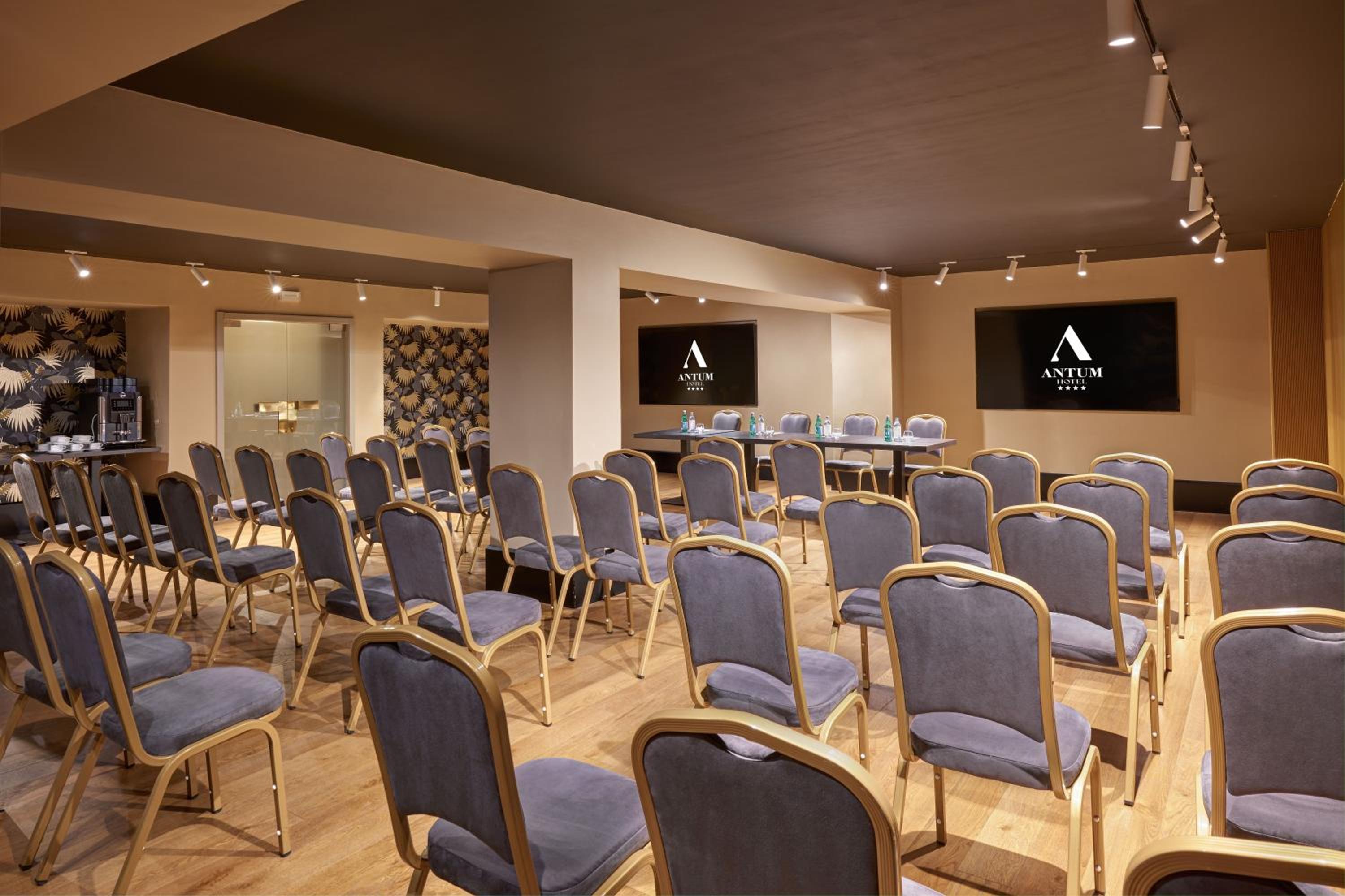 Antum Hotel