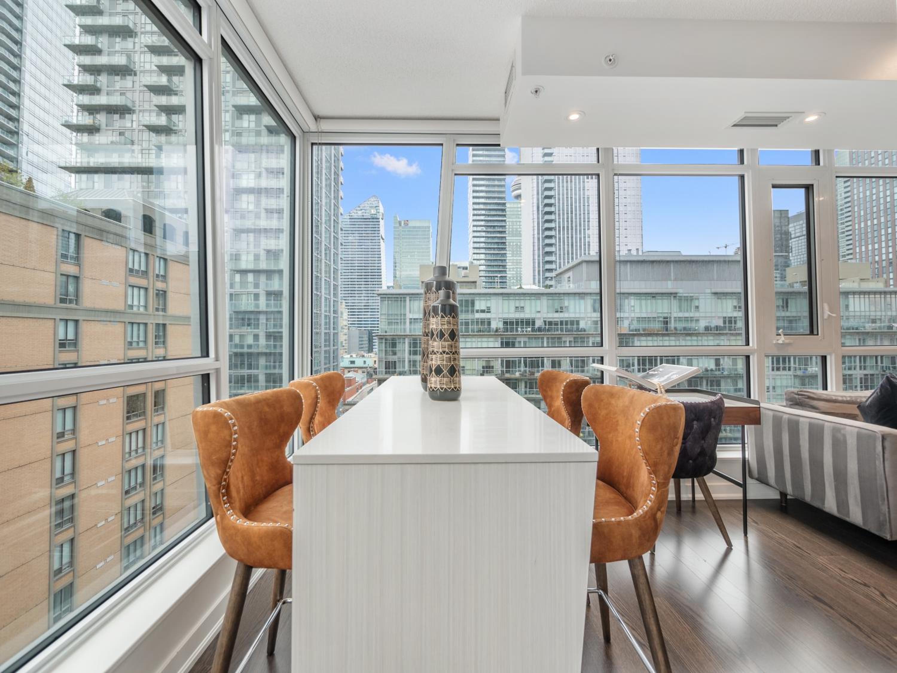 Presidential Two Bedroom Suite - Downtown Toronto