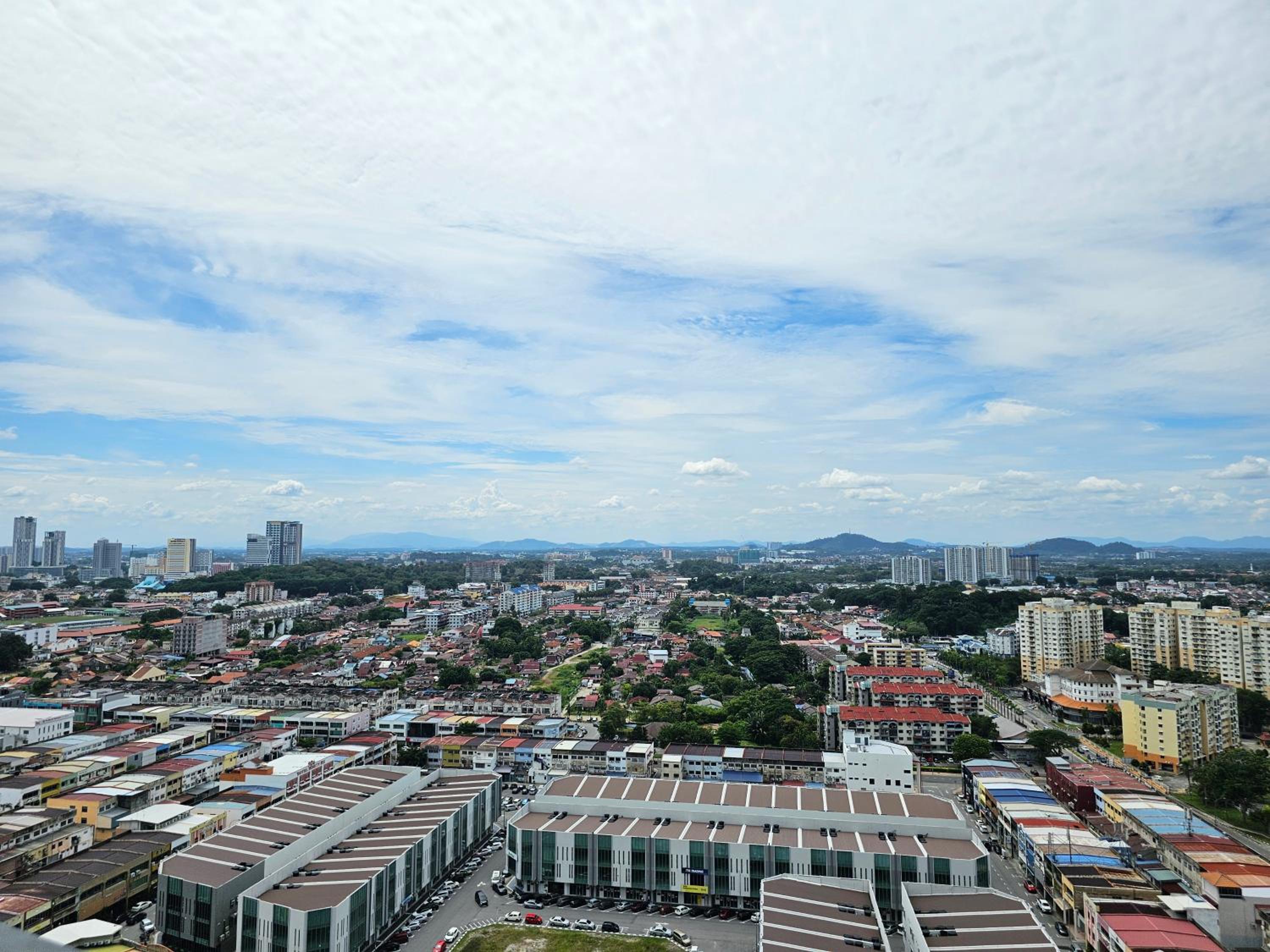 NEW Supreme Suite Seaview Poolview Netflix Melaka Town Free Parking photo 3