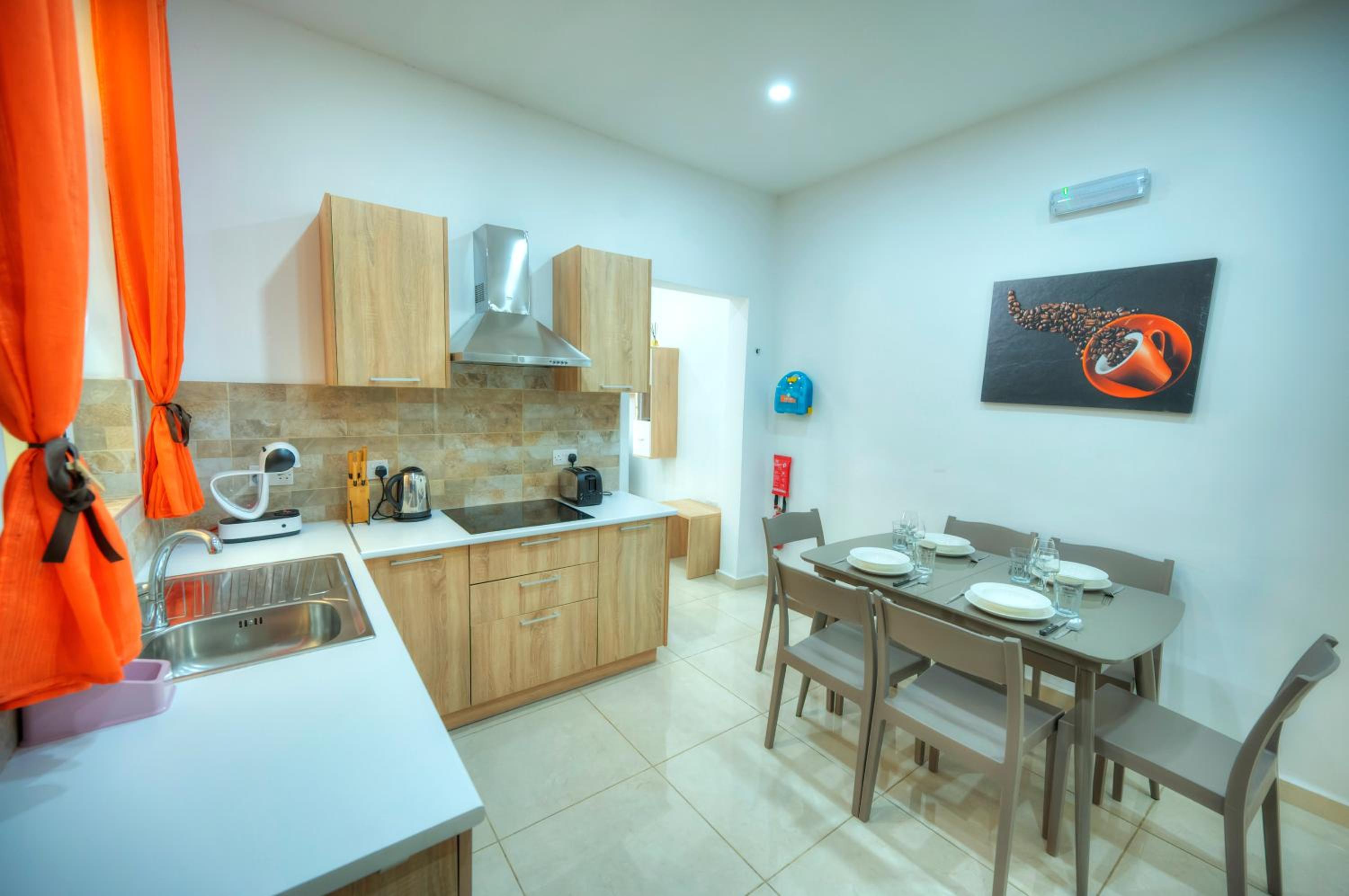 Charming 2 bedroom near Sliema seafront YBON1-1 photo 2