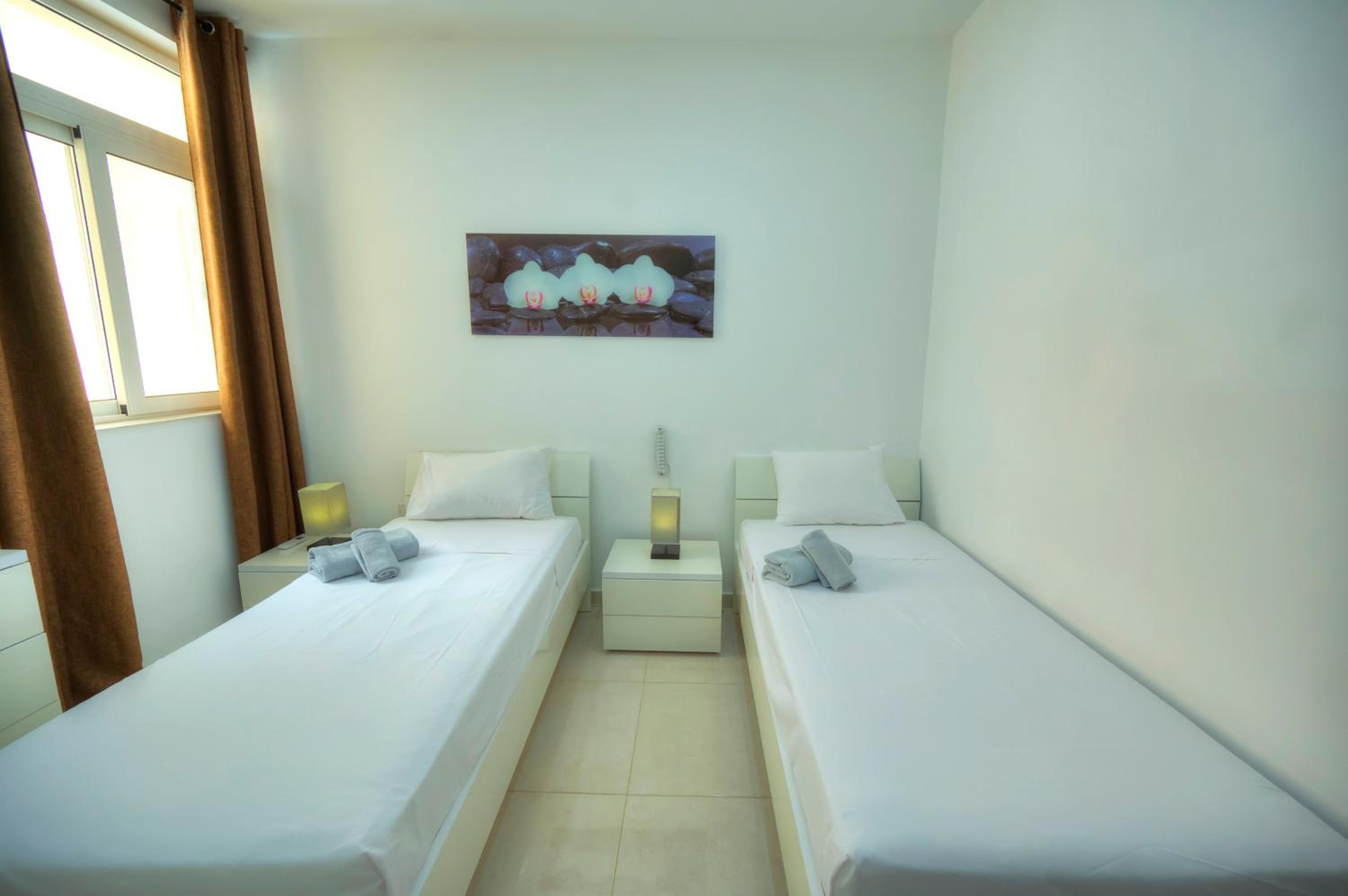 Charming 2 bedroom near Sliema seafront YBON1-1 photo 4