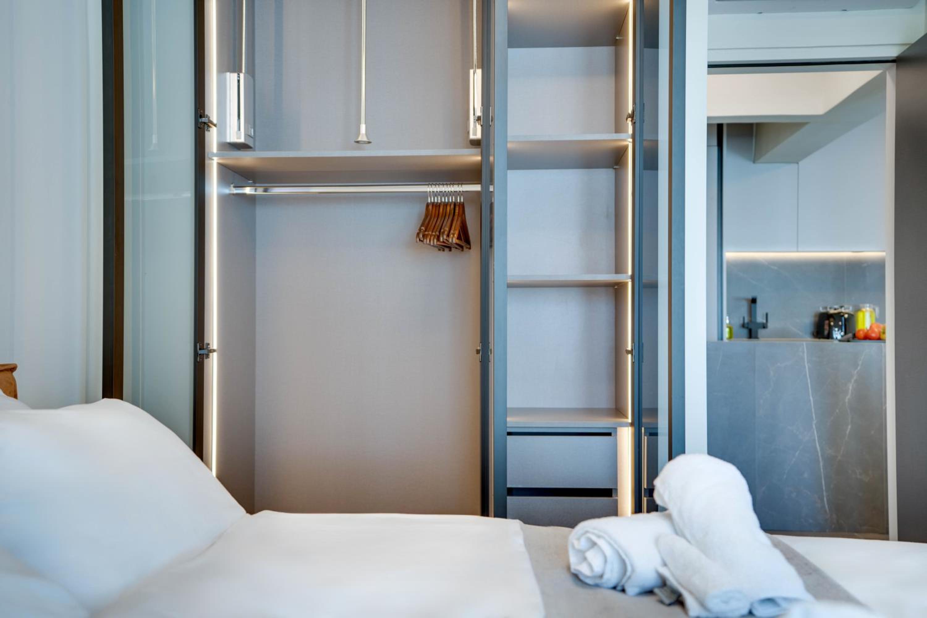 Sea Front Luxury Apartment