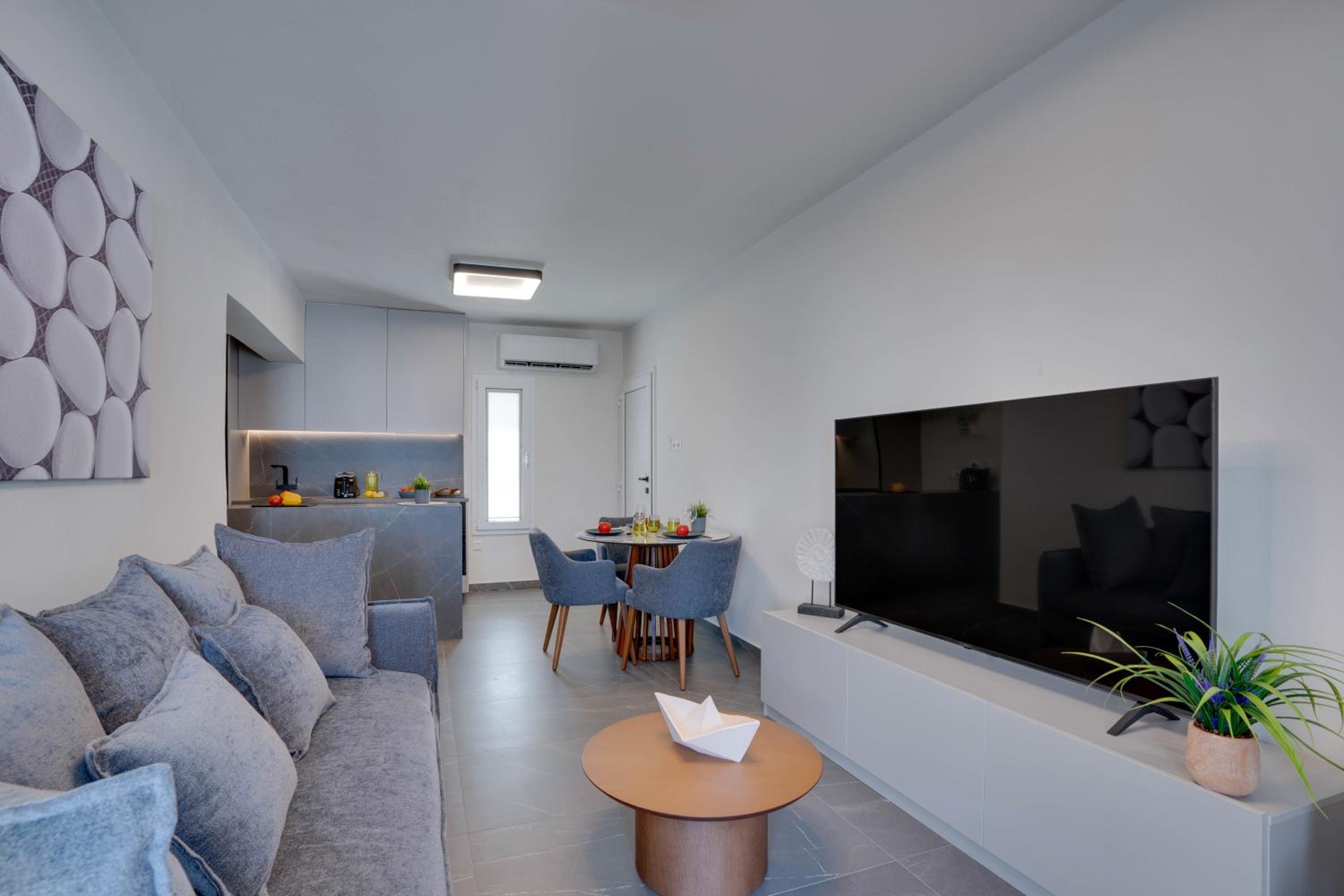 Sea Front Luxury Apartment