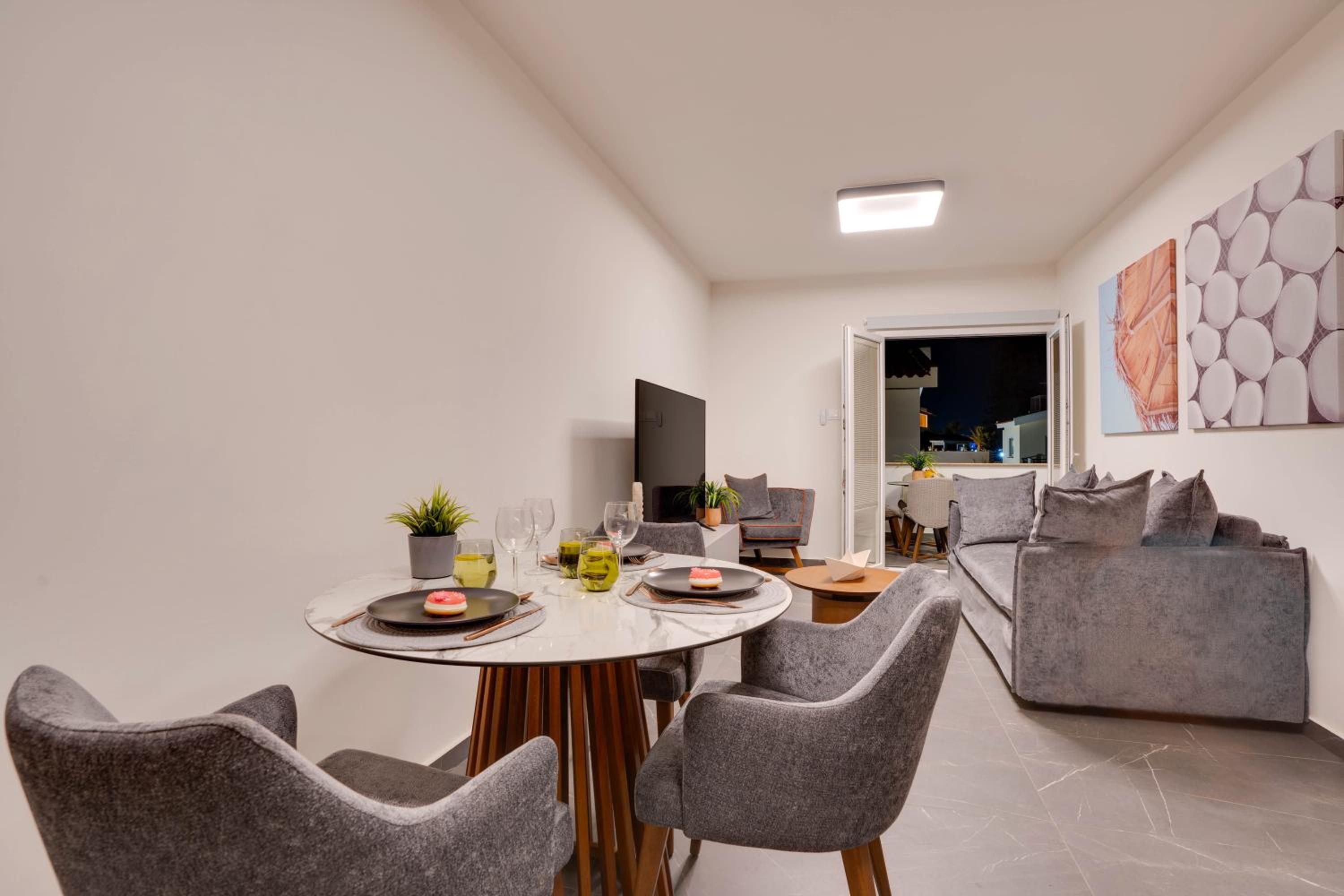 Sea Front Luxury Apartment