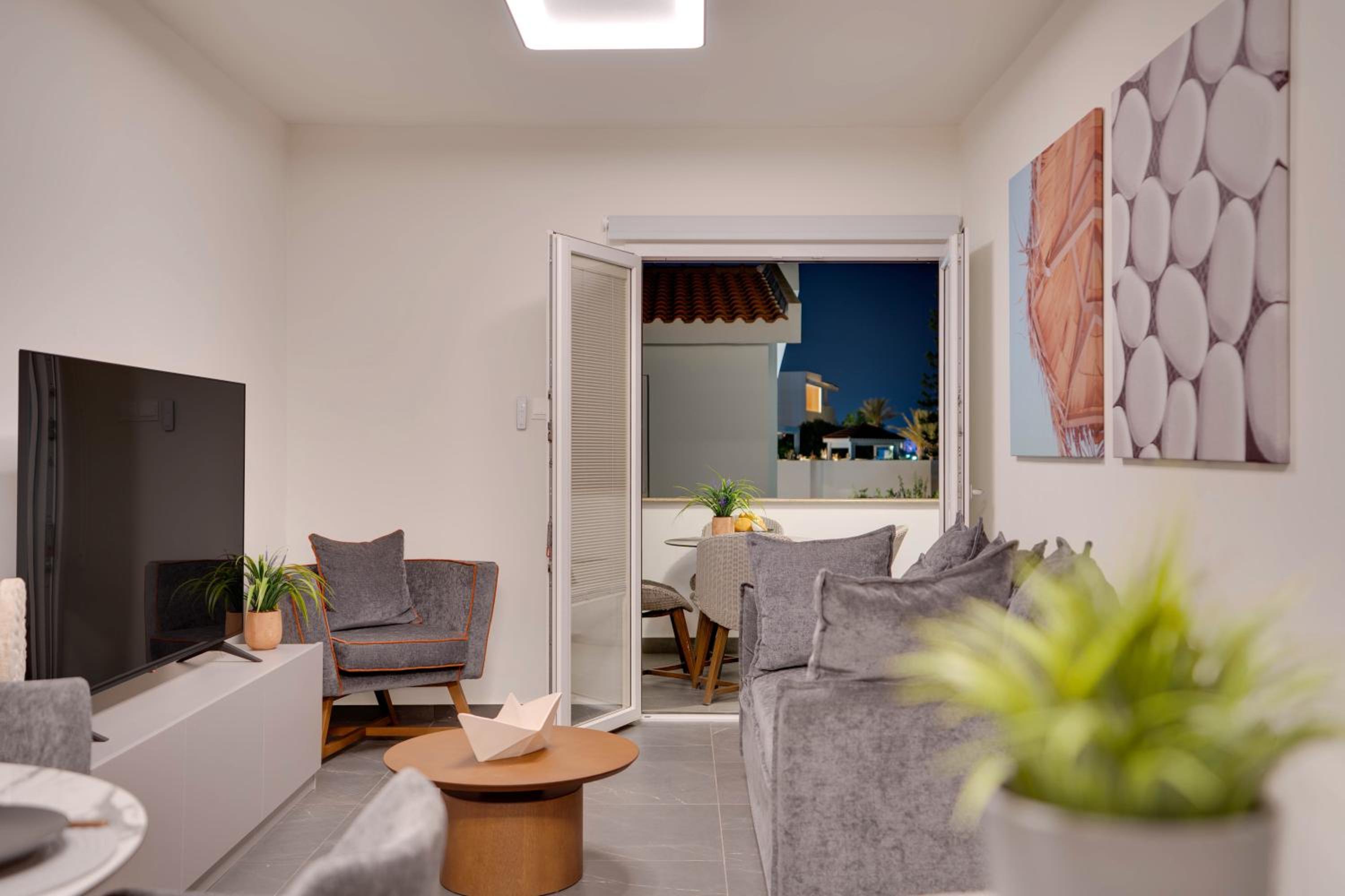 Sea Front Luxury Apartment