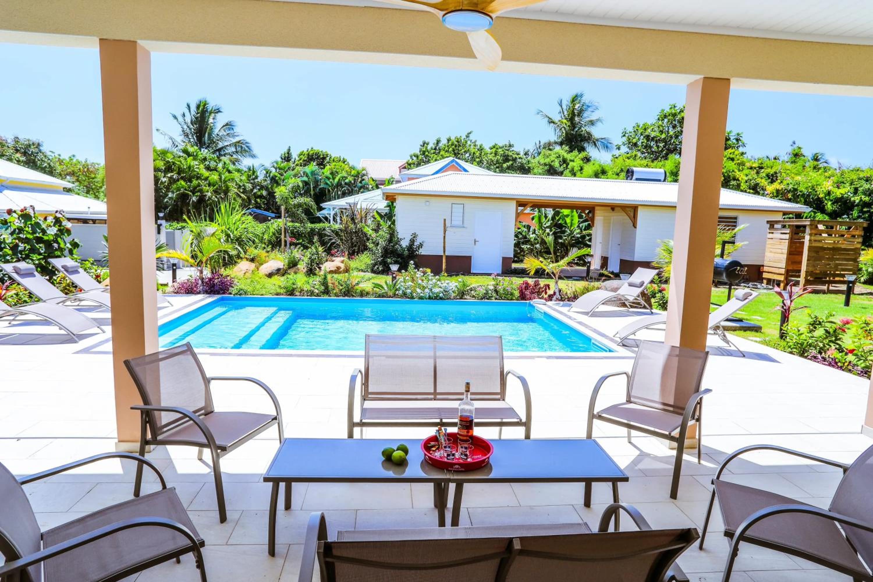 Villa spacieuse a Saint Francois avec piscine privee view 3