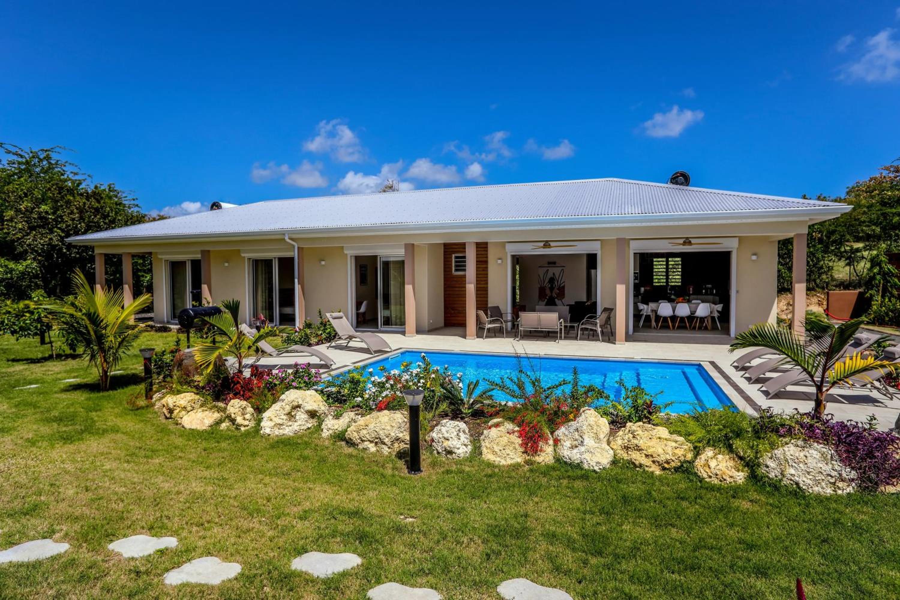 Villa spacieuse a Saint Francois avec piscine privee view 5