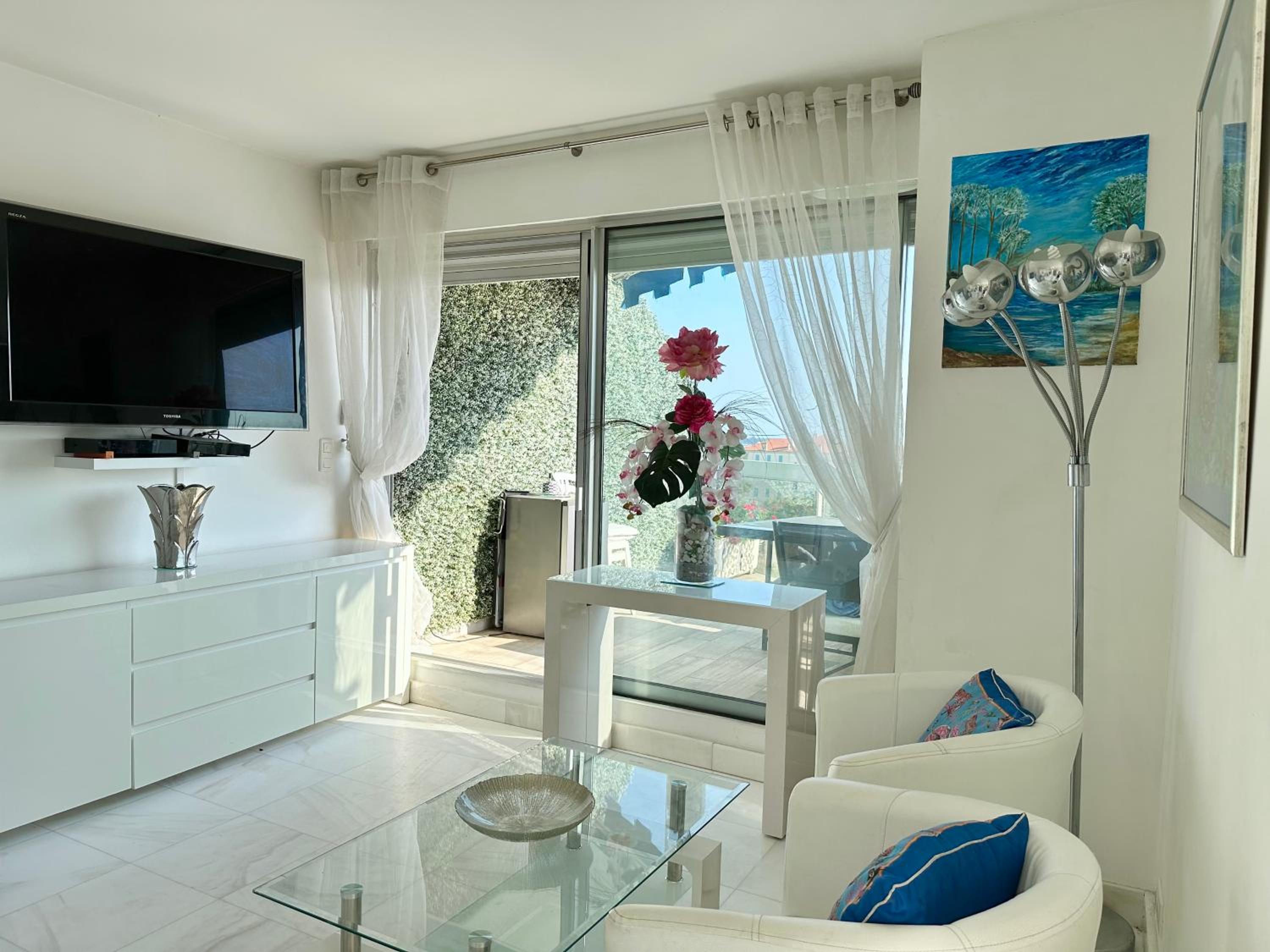CANNES CROISETTE Sea & Sky